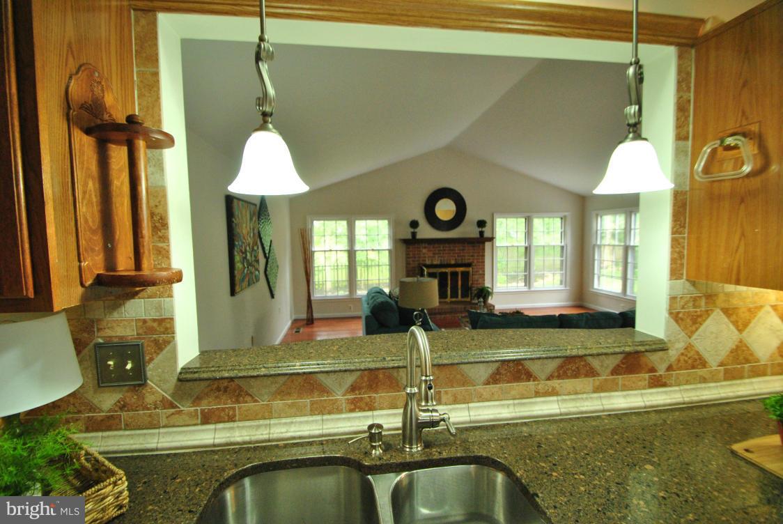 CHANTILLY HIGHLANDS - Residential