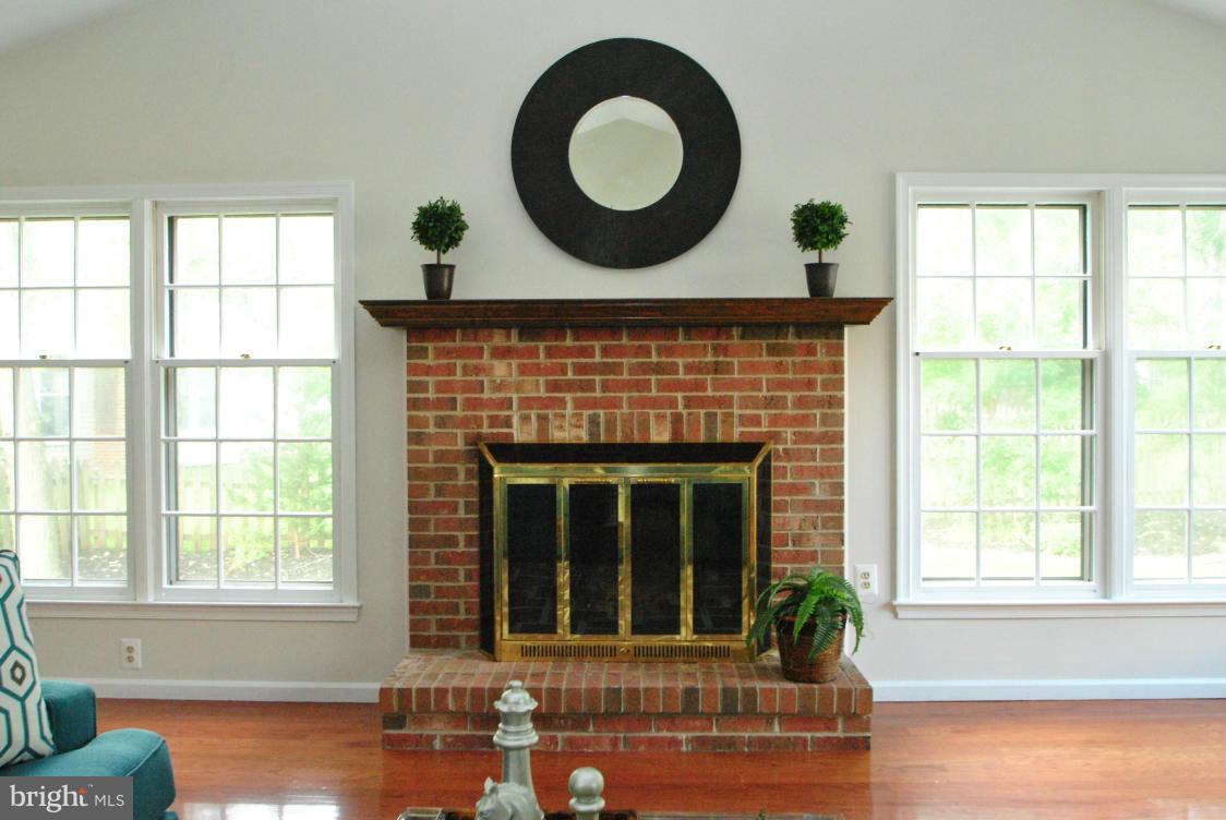 CHANTILLY HIGHLANDS - Residential