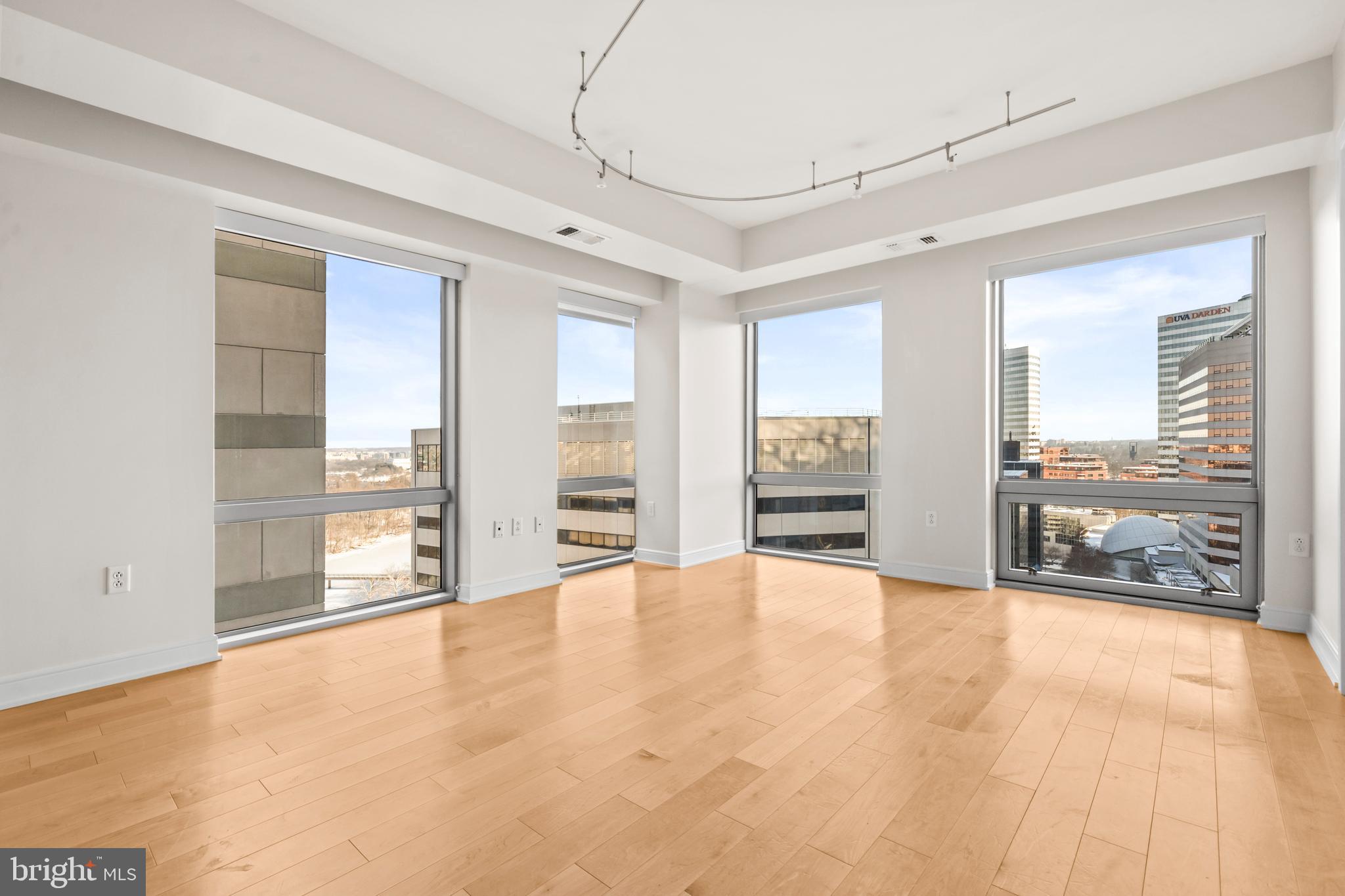 1111 19TH STREET N 1903