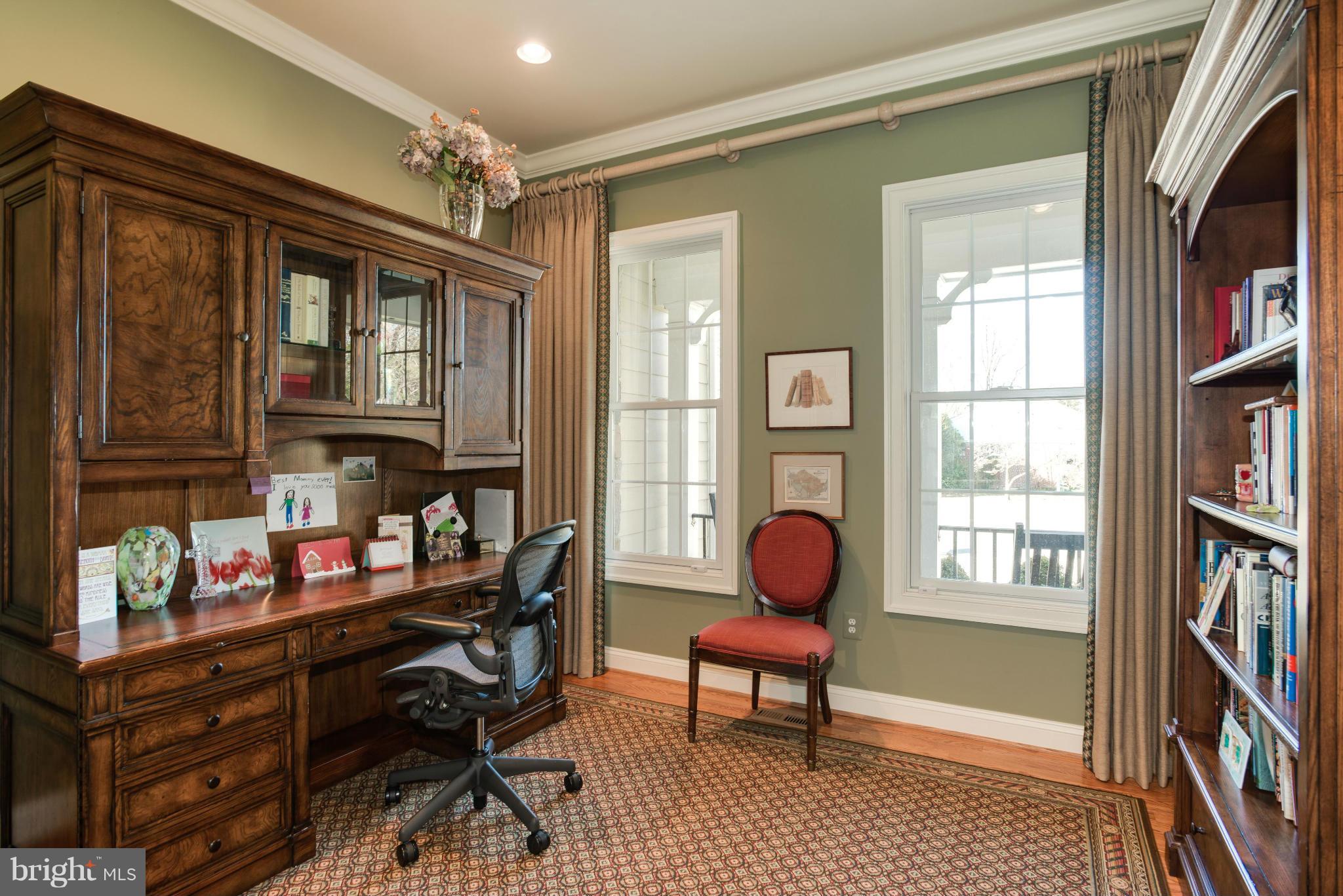 BROYHILLS MCLEAN ESTATES - Residential