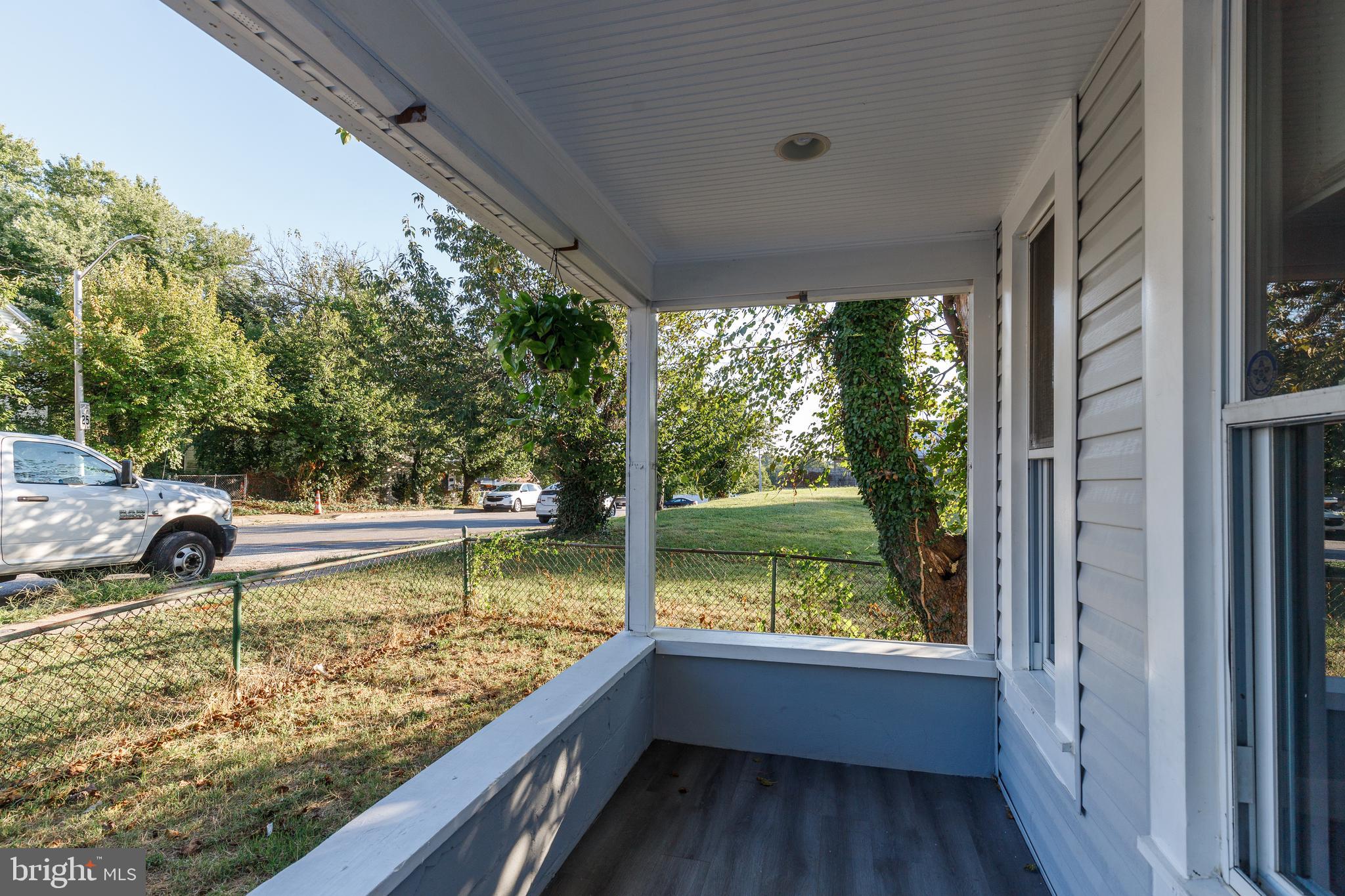 MOUNT WINANS - Residential