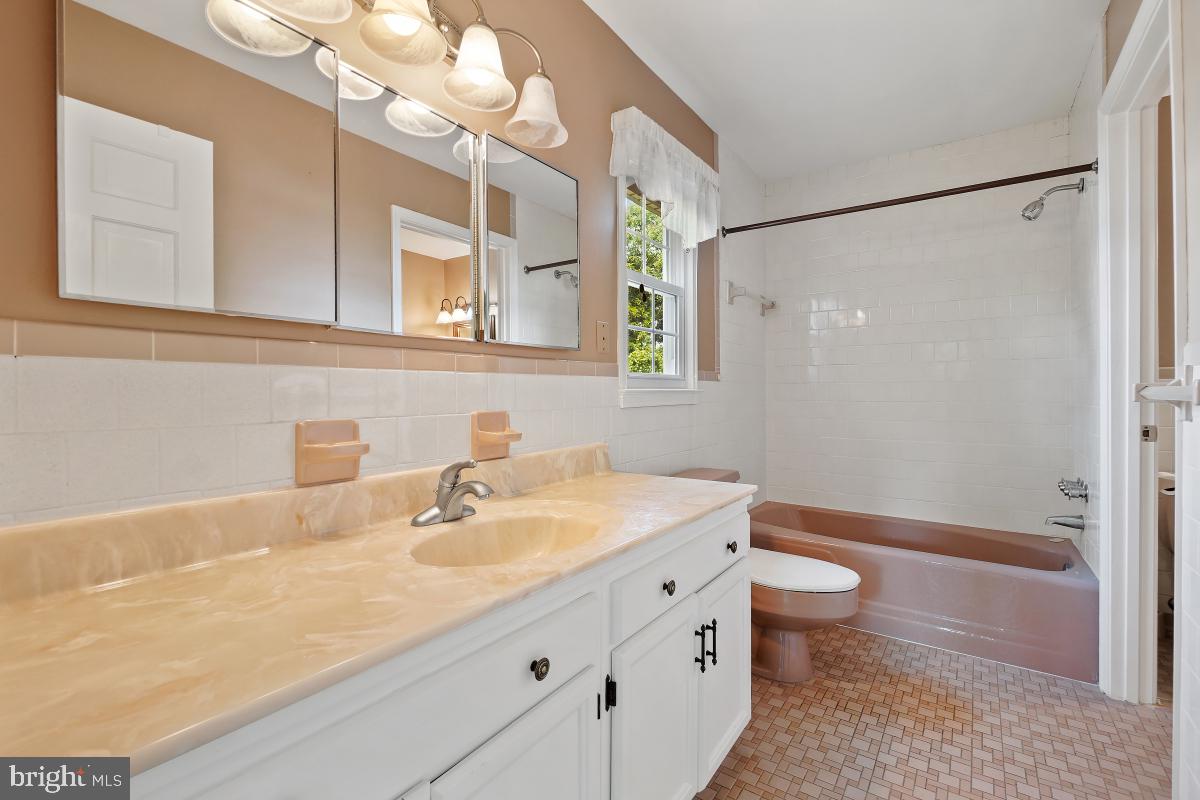 CAPE ST JOHN - Residential