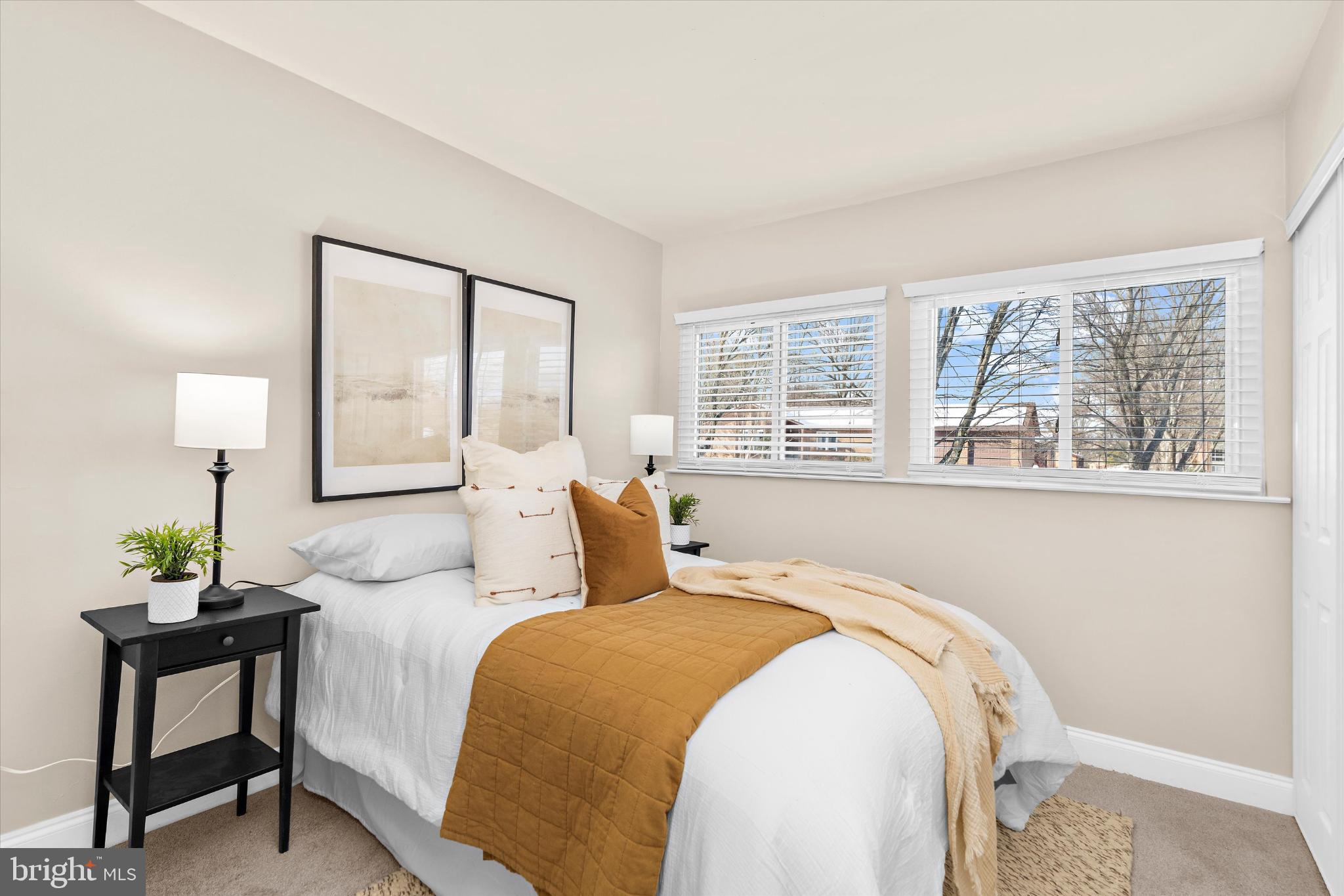 WILDE LAKE - Residential