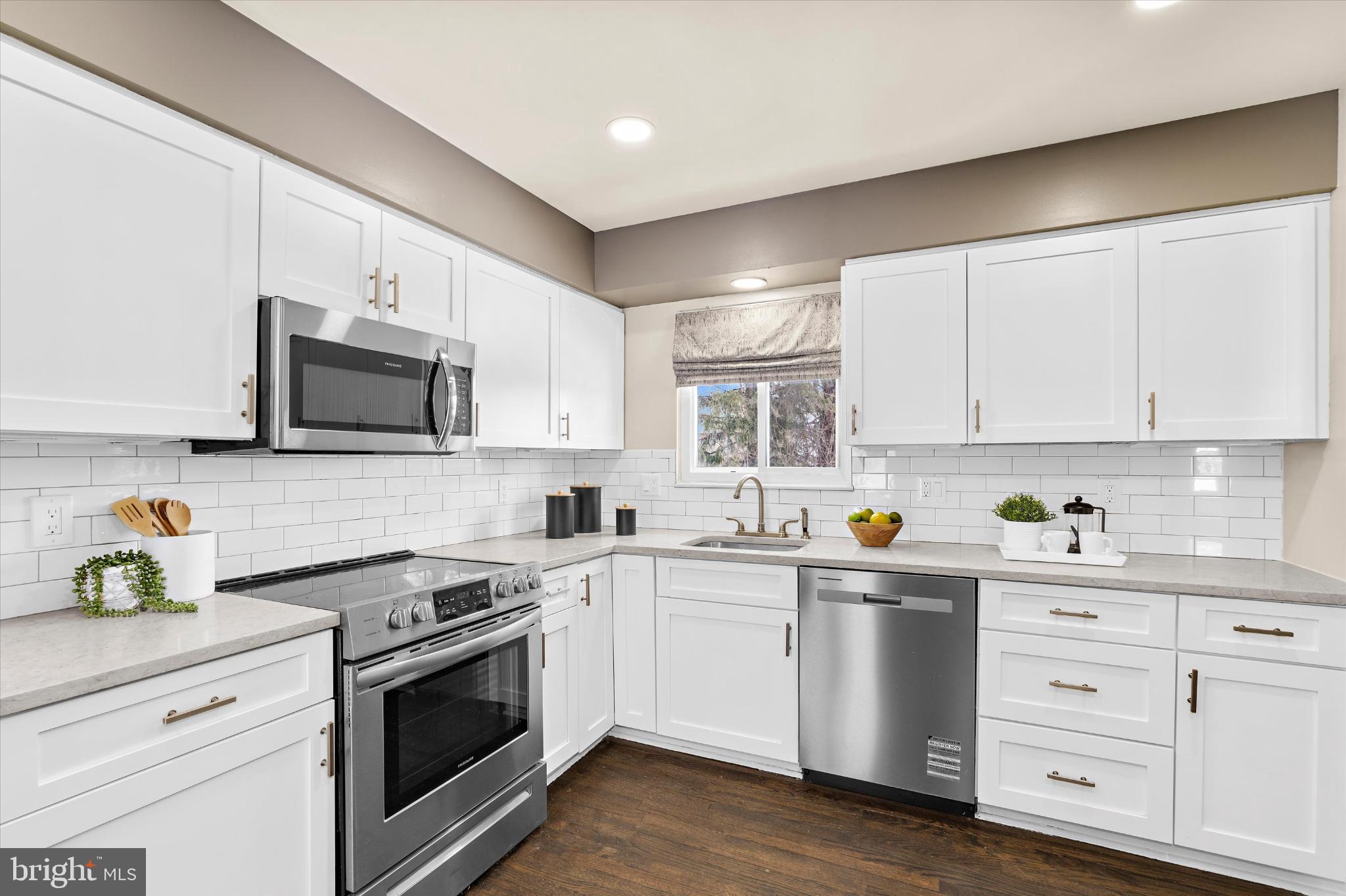 WILDE LAKE - Residential