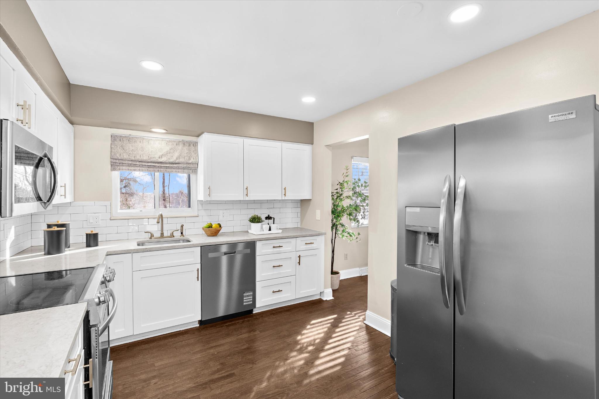 WILDE LAKE - Residential