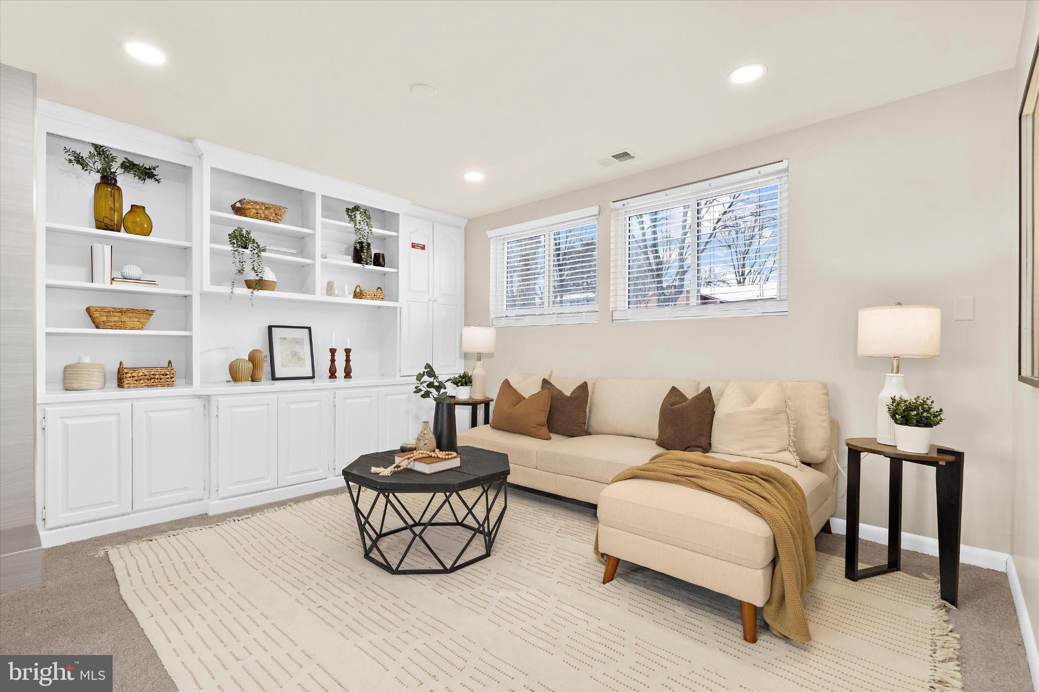 WILDE LAKE - Residential