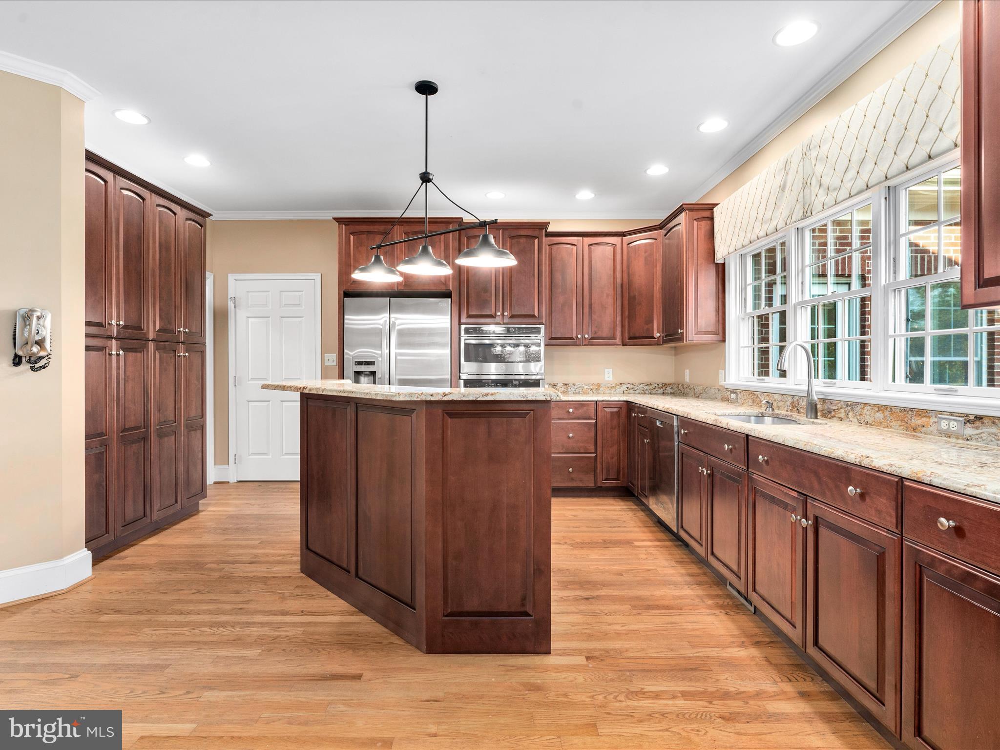 WHITE FLINT SPRINGS - Residential