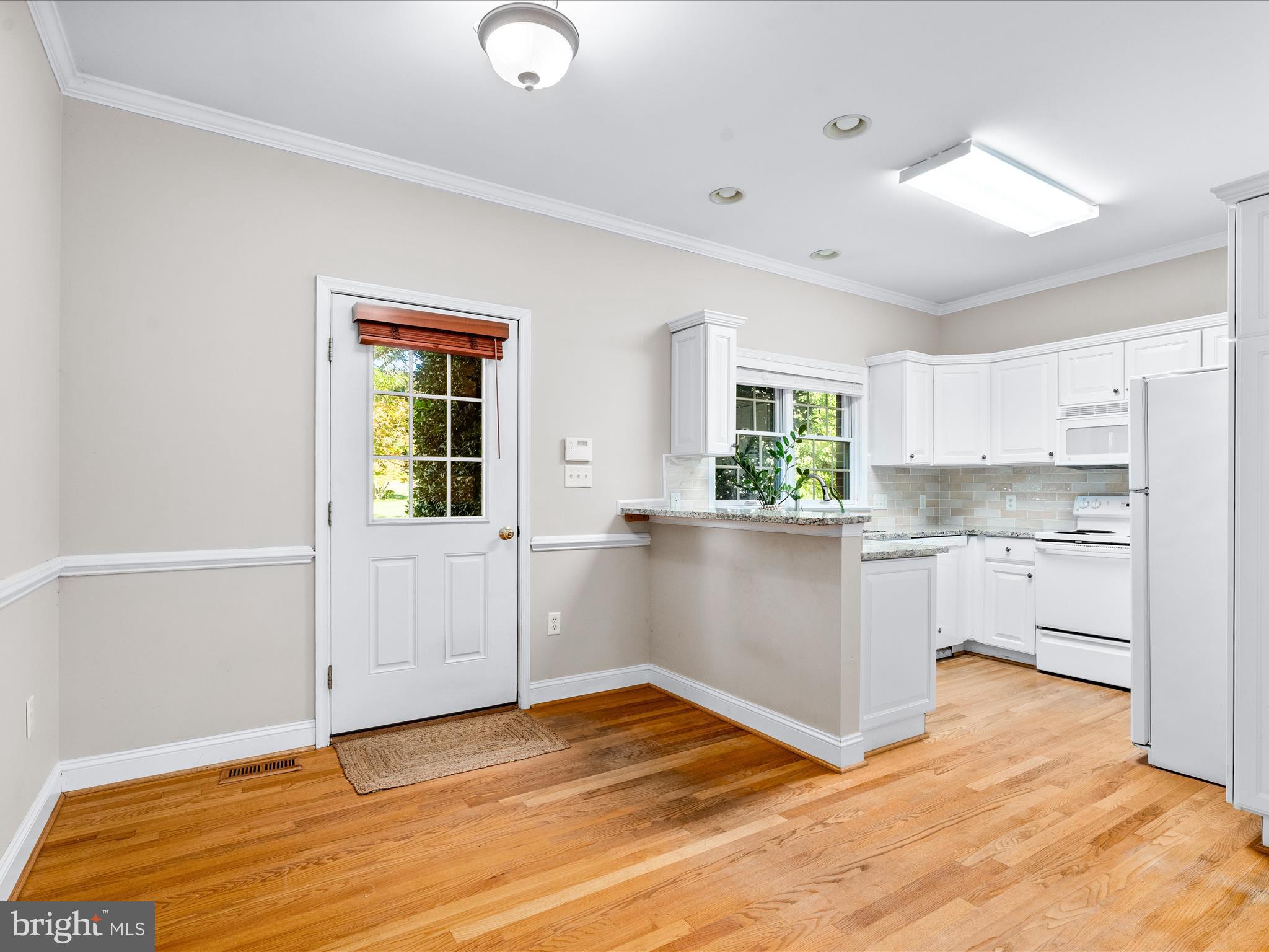 WHITE FLINT SPRINGS - Residential