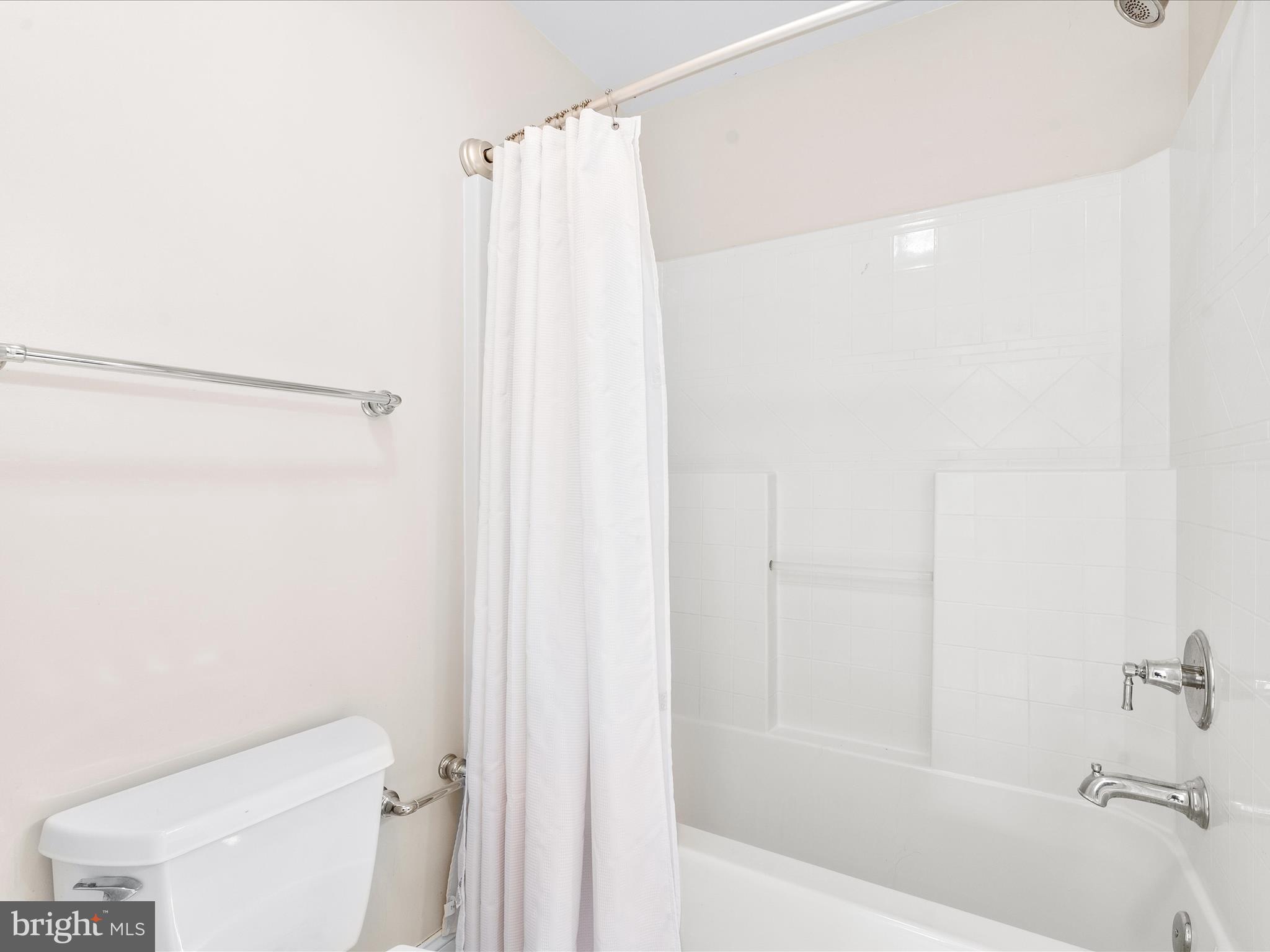 WHITE FLINT SPRINGS - Residential