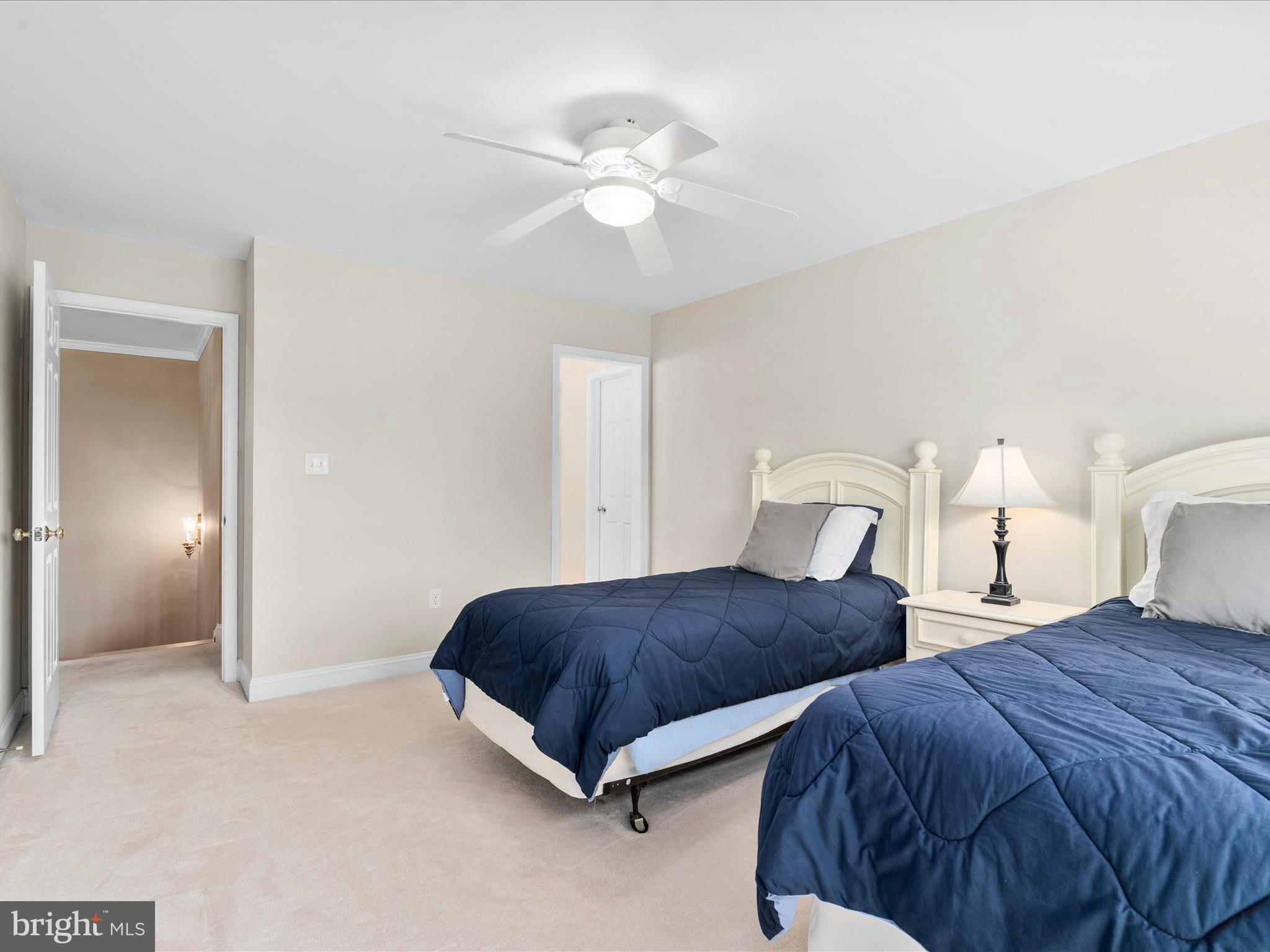 WHITE FLINT SPRINGS - Residential