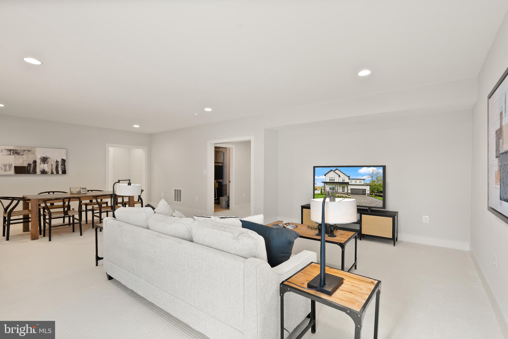 DUNN LORING - Residential