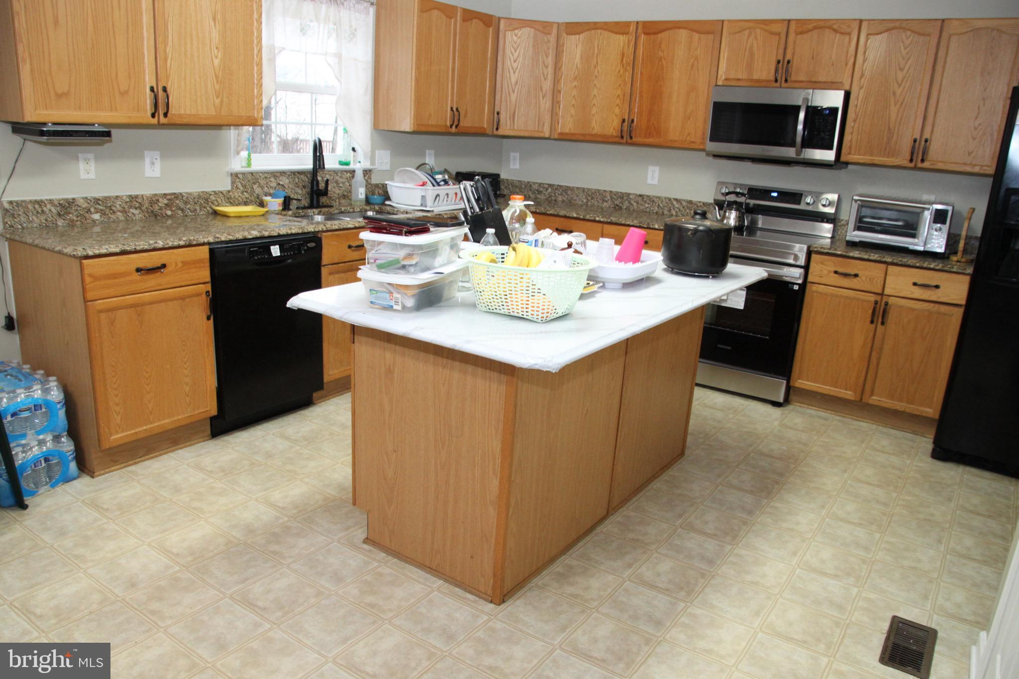 LAUREL RIDGE - Residential