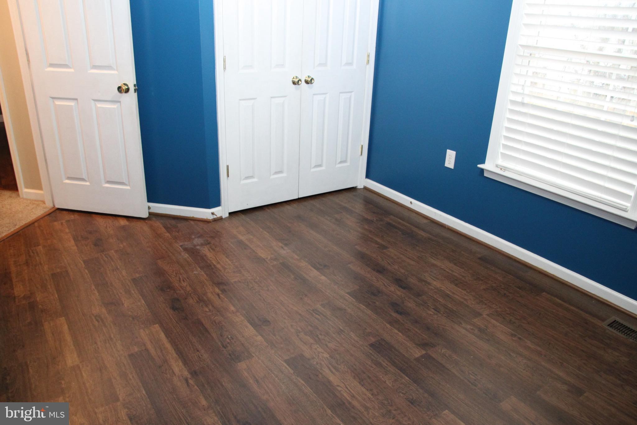 LAUREL RIDGE - Residential