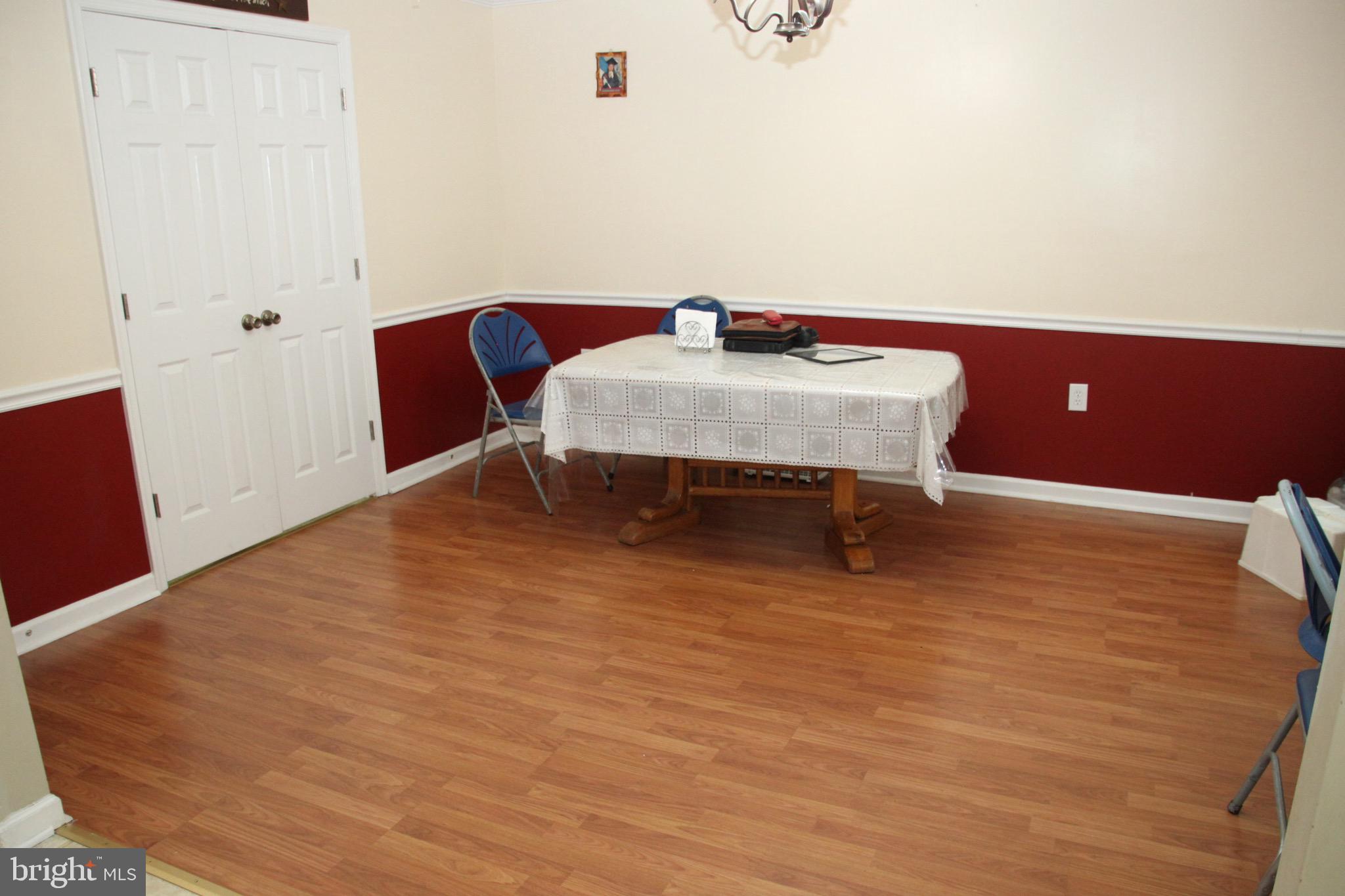 LAUREL RIDGE - Residential