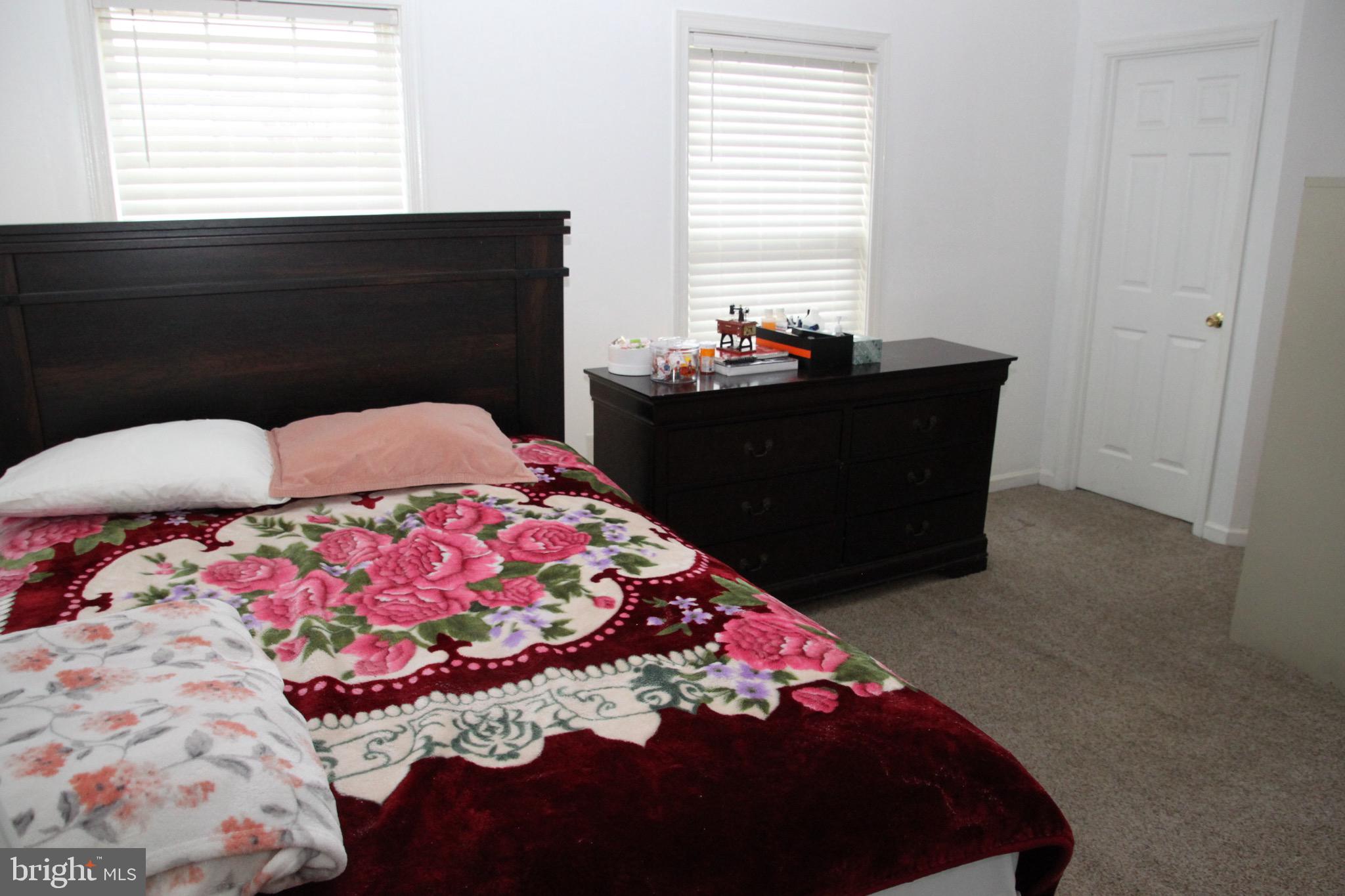 LAUREL RIDGE - Residential