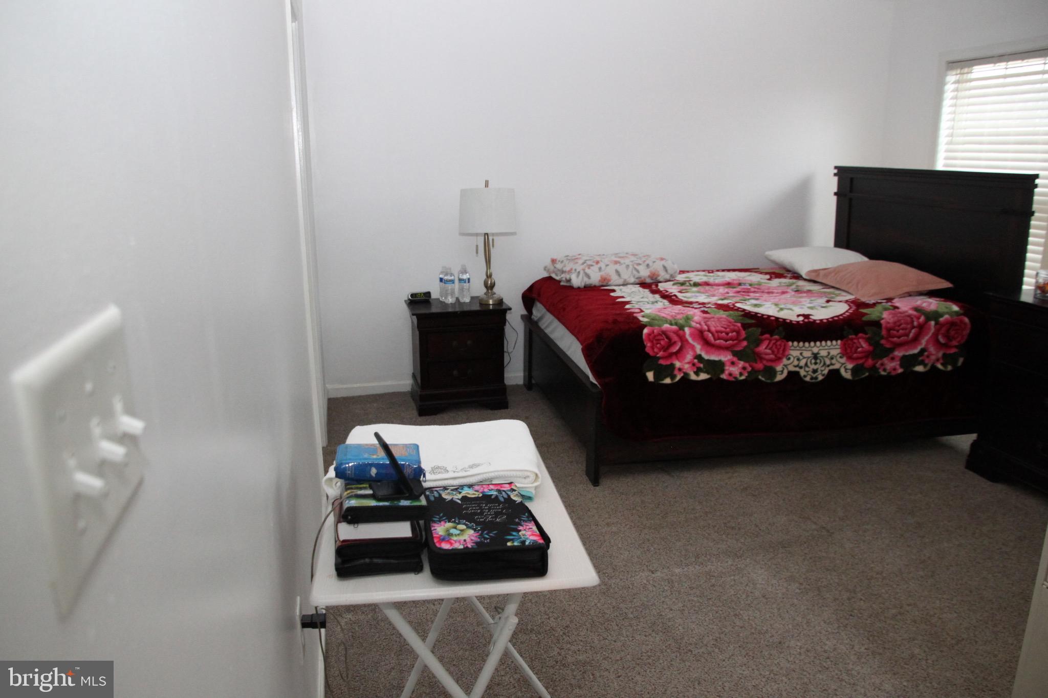 LAUREL RIDGE - Residential