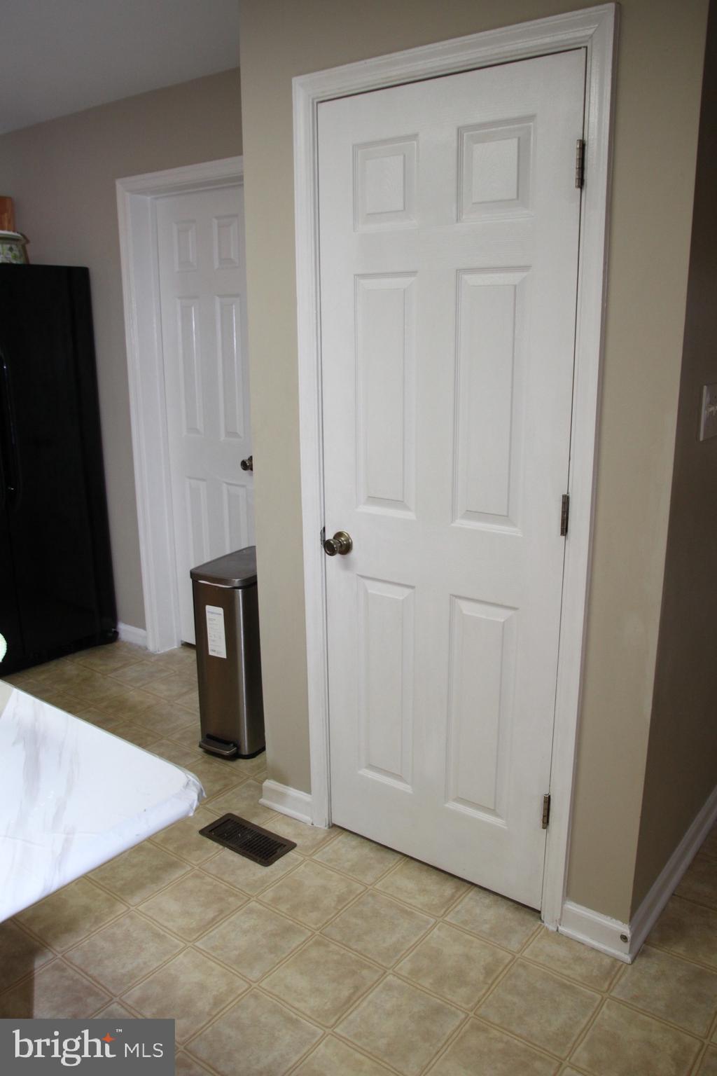 LAUREL RIDGE - Residential