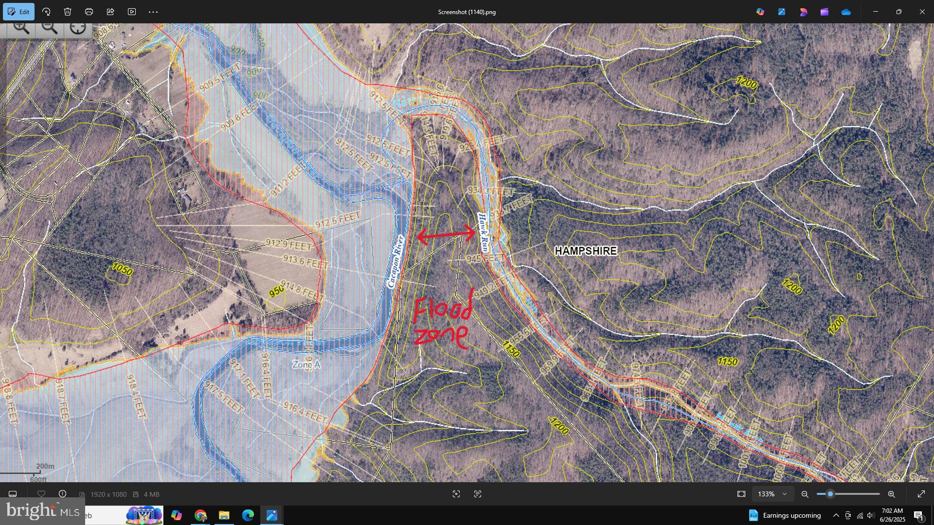 Main image without alt text