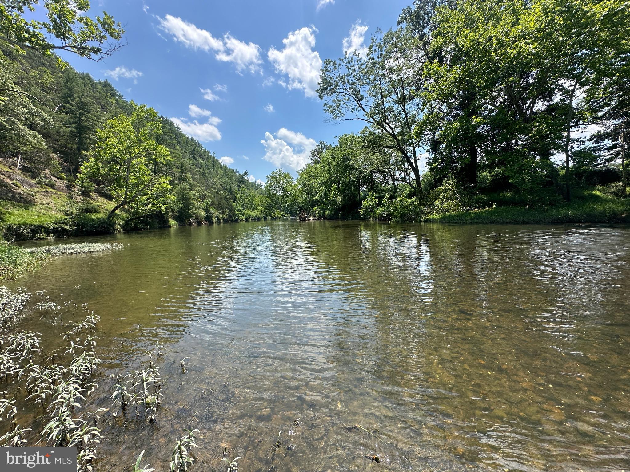 200 AC ON CACAPON RIVER & GW NATIONAL FOREST