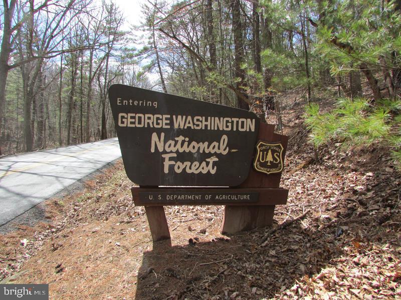 200 AC ON CACAPON RIVER & GW NATIONAL FOREST