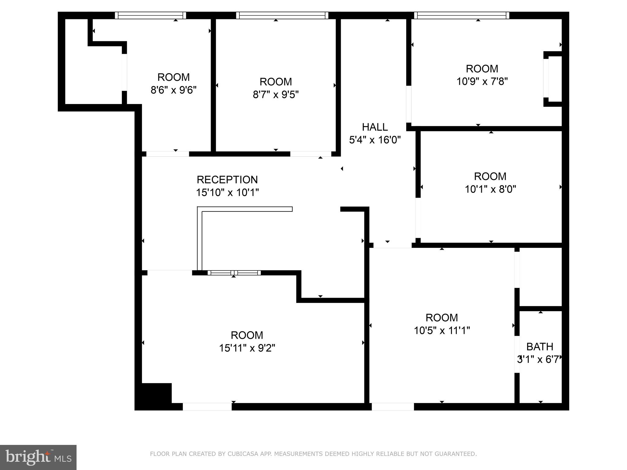 Main image without alt text