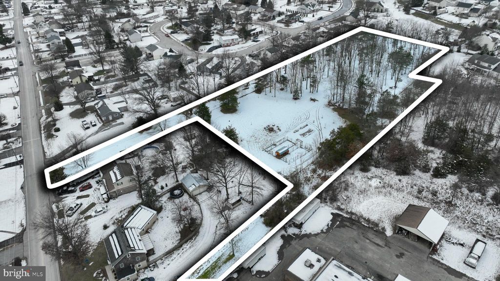 Photo of 2500 Oakland Rd, DOVER, PA 17315 (MLS # PAYK2095290)