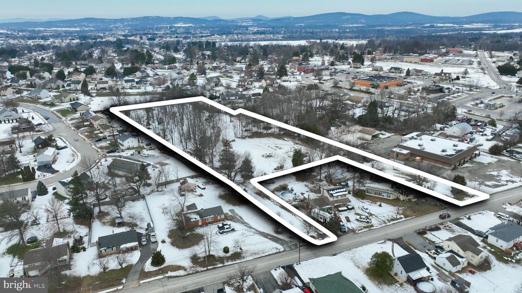 Photo of 2500 Oakland Rd, DOVER, PA 17315 (MLS # PAYK2095290)