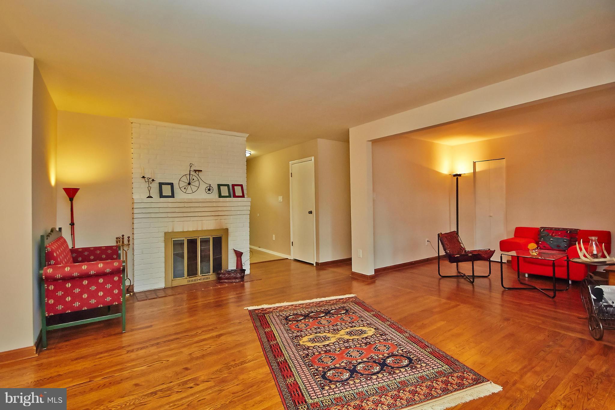 VIENNA WOODS - Residential