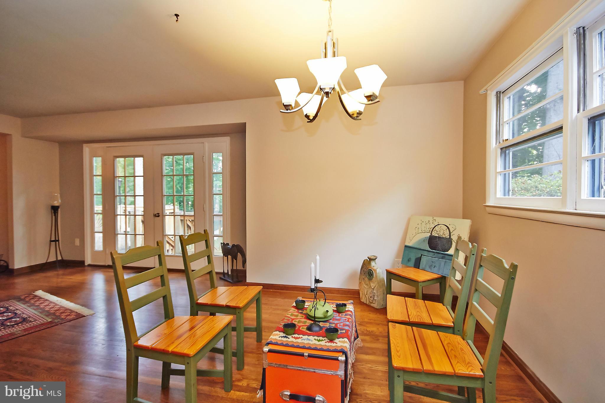 VIENNA WOODS - Residential