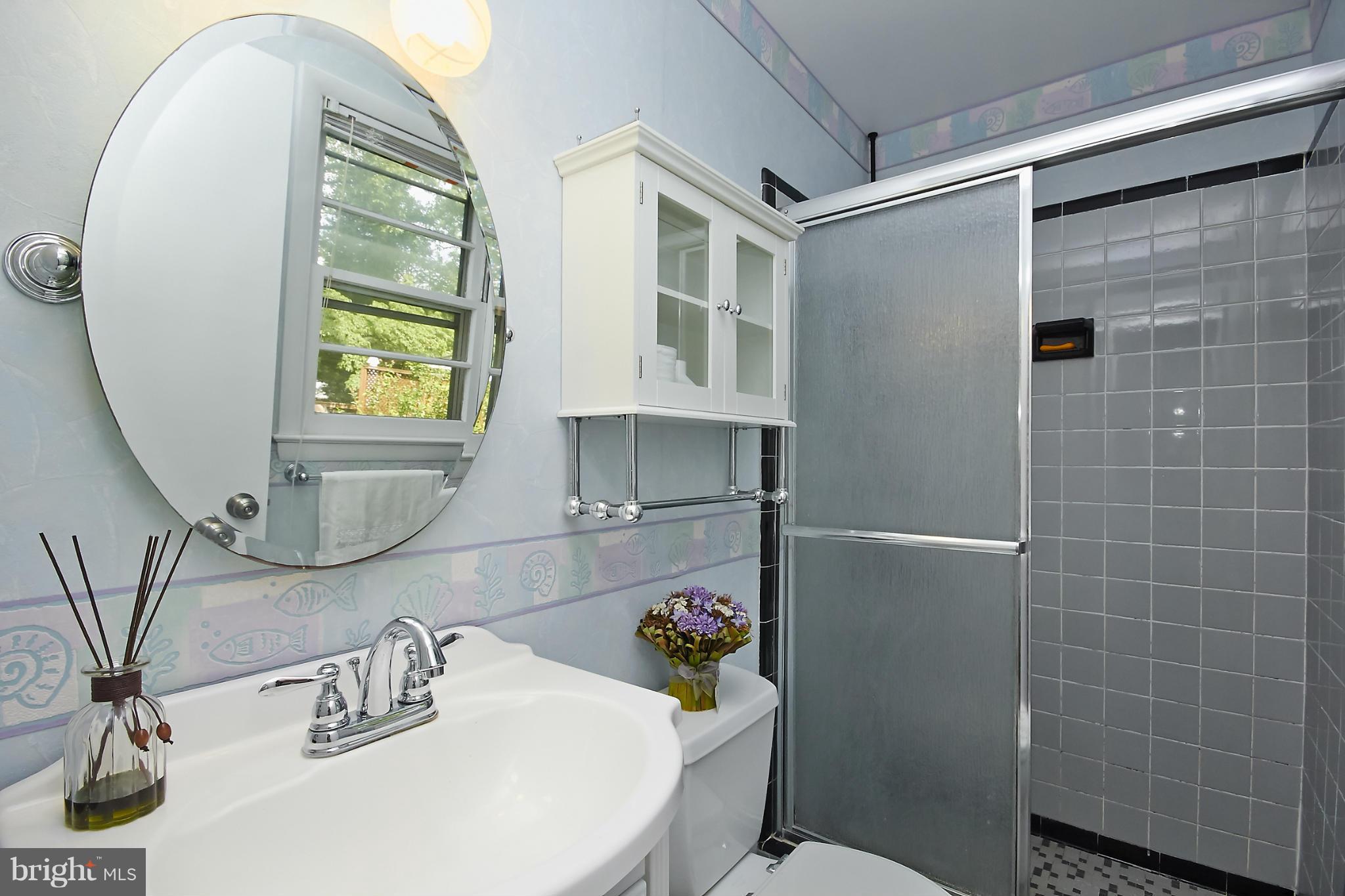 VIENNA WOODS - Residential