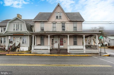Homes For Sale - 300-302 W Main Street<br/> Dauphin County, LYKENS, PA 17048