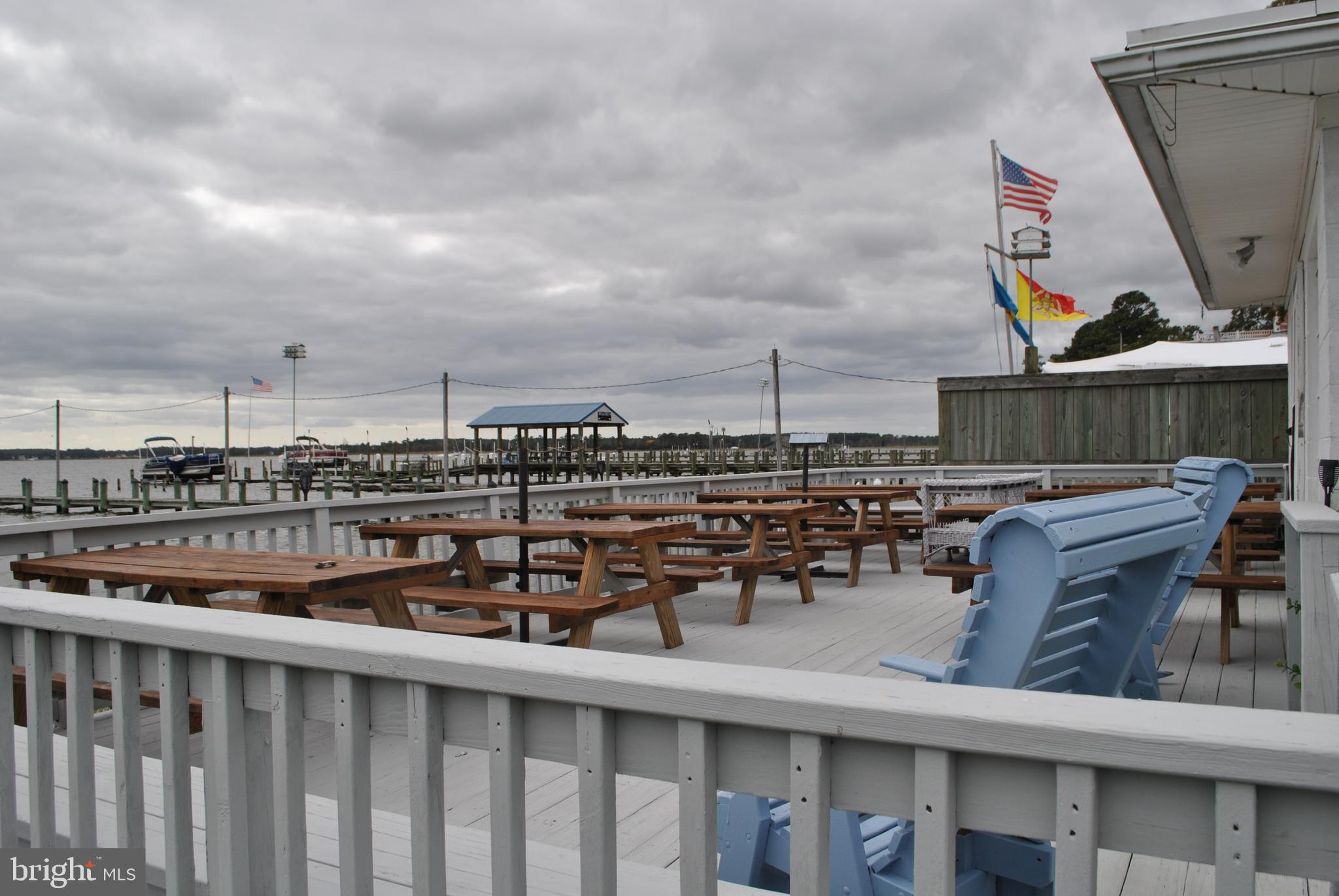 RIVERDALE PARK - Residential