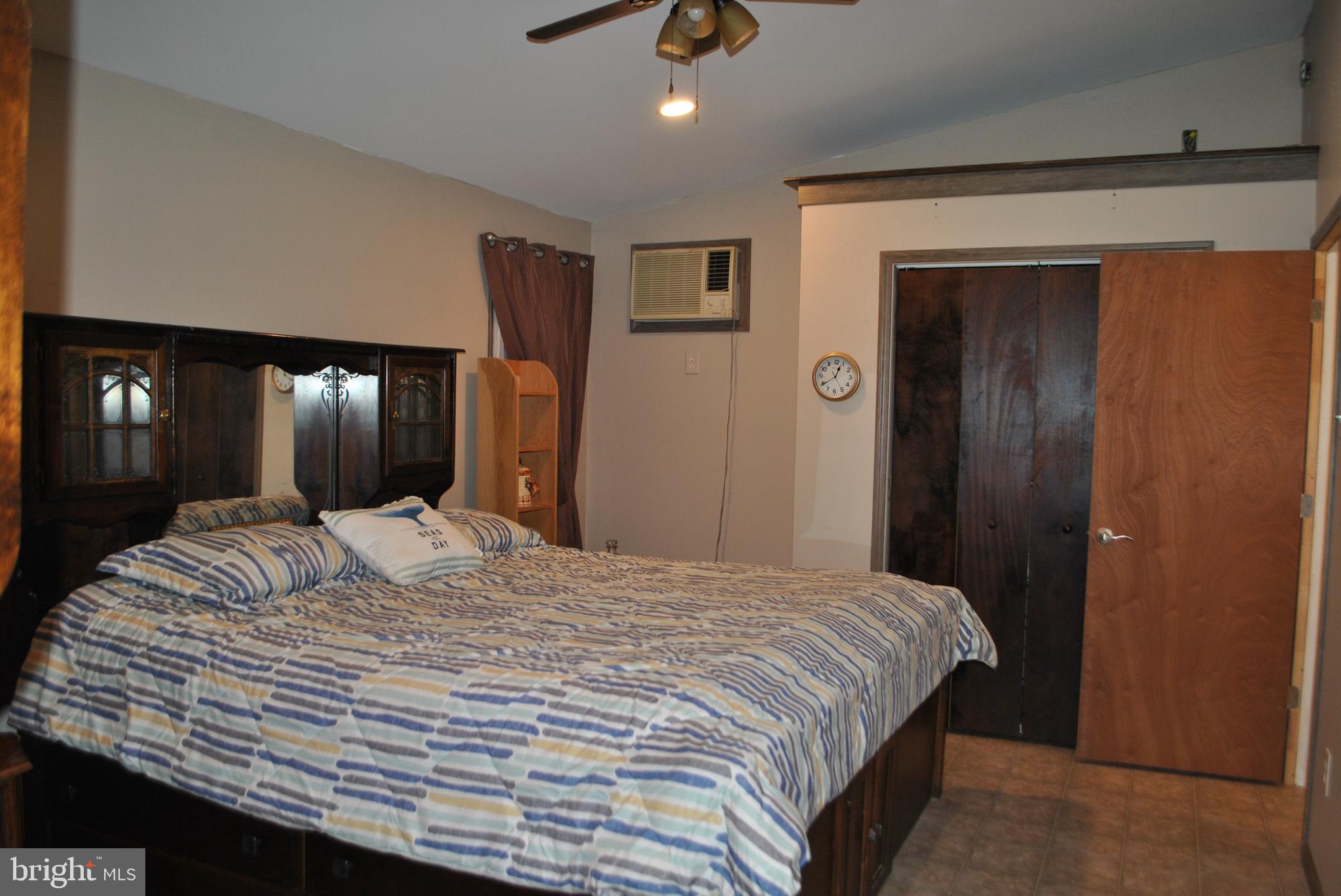 RIVERDALE PARK - Residential