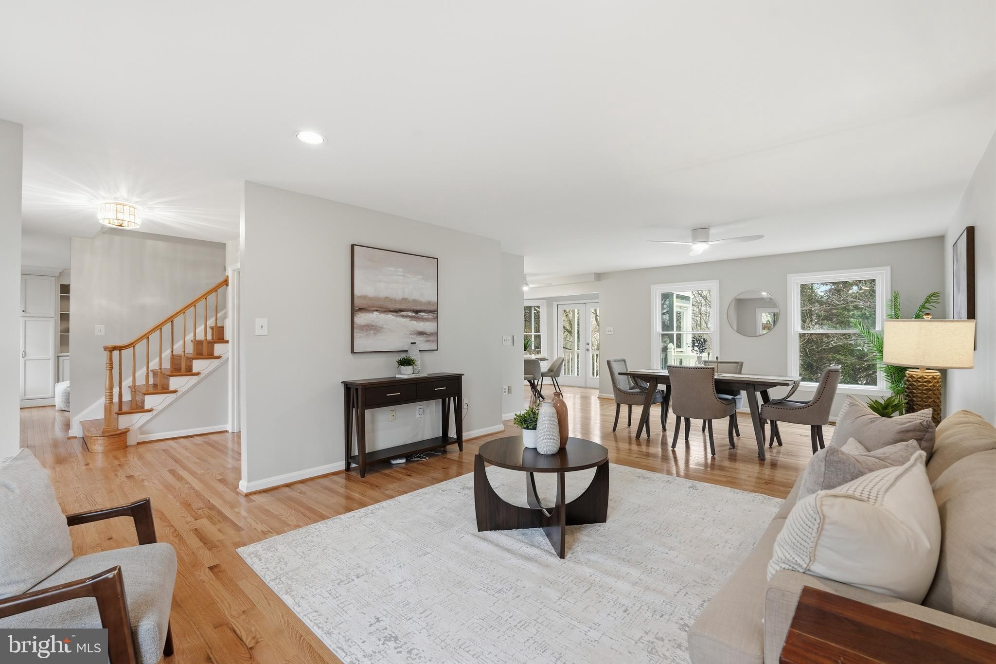 601 SIDELING COURT NE