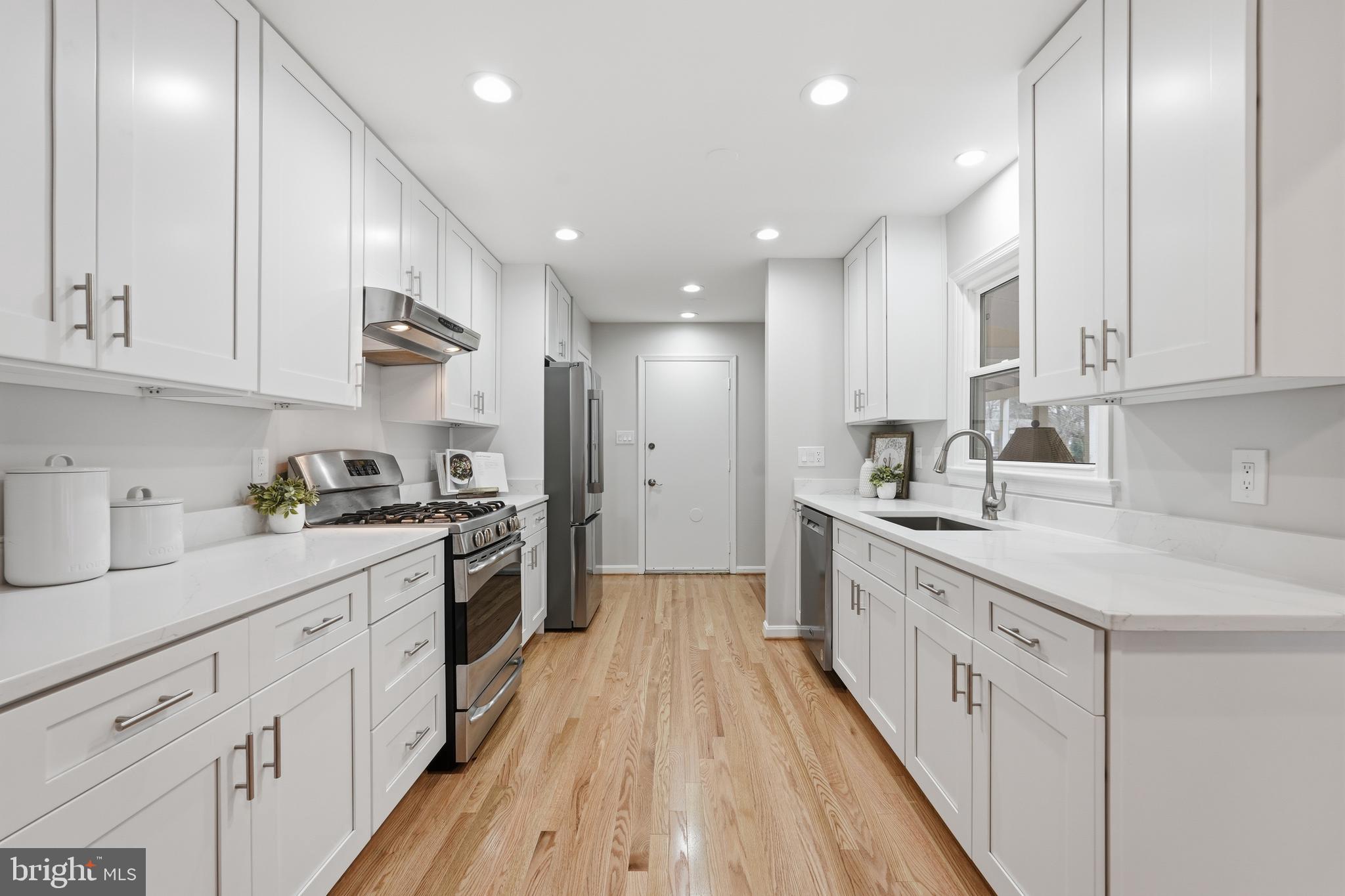 BEECHWOOD - Residential