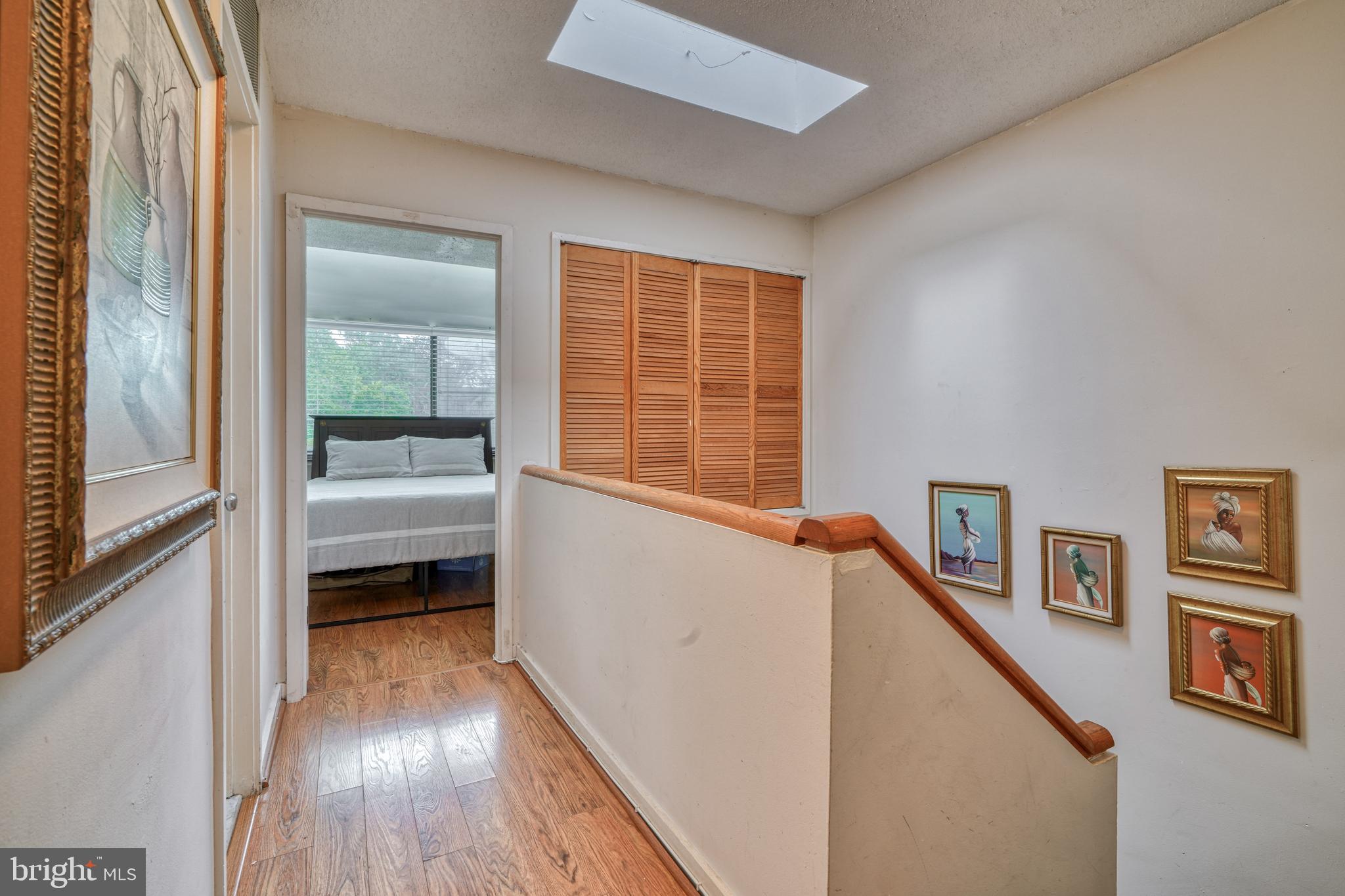 COLD SPRING NEWTOWN - Residential