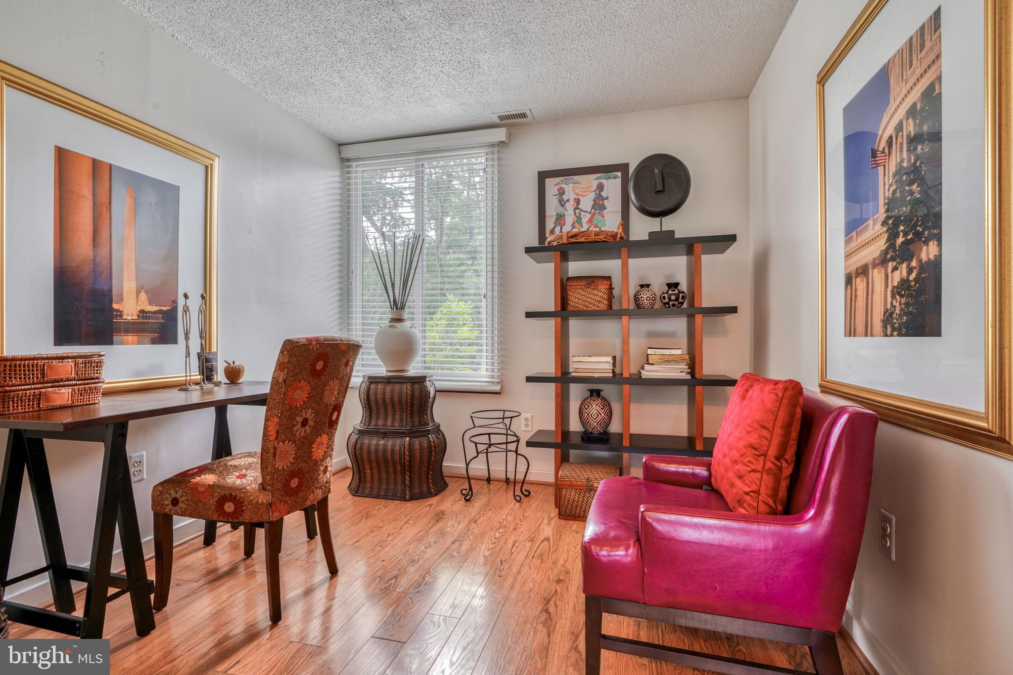 COLD SPRING NEWTOWN - Residential