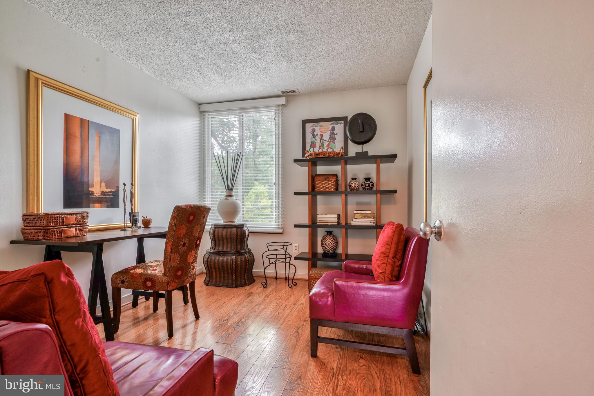 COLD SPRING NEWTOWN - Residential