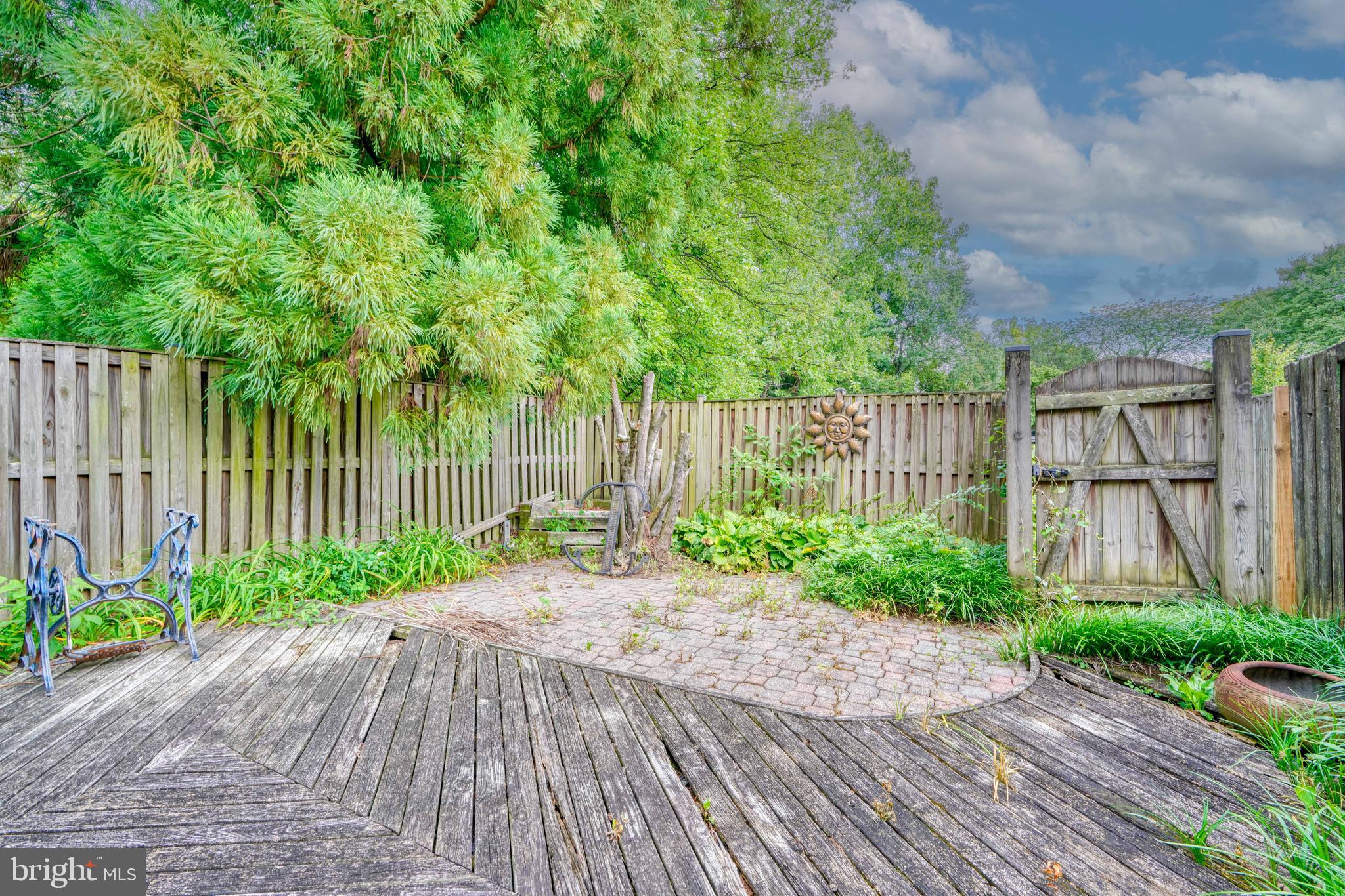 COLD SPRING NEWTOWN - Residential