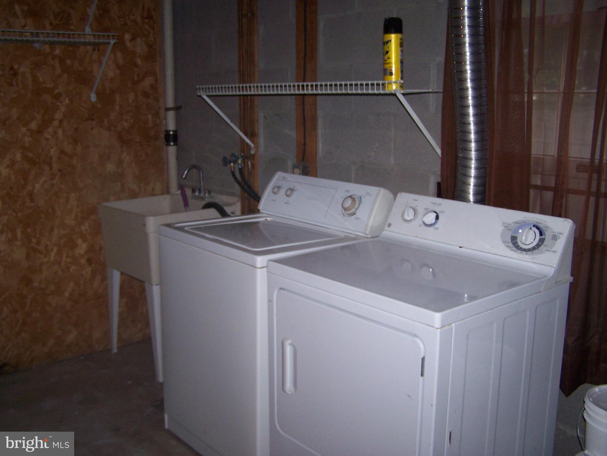 HUNT CLUB ESTATES SUB - Residential Lease