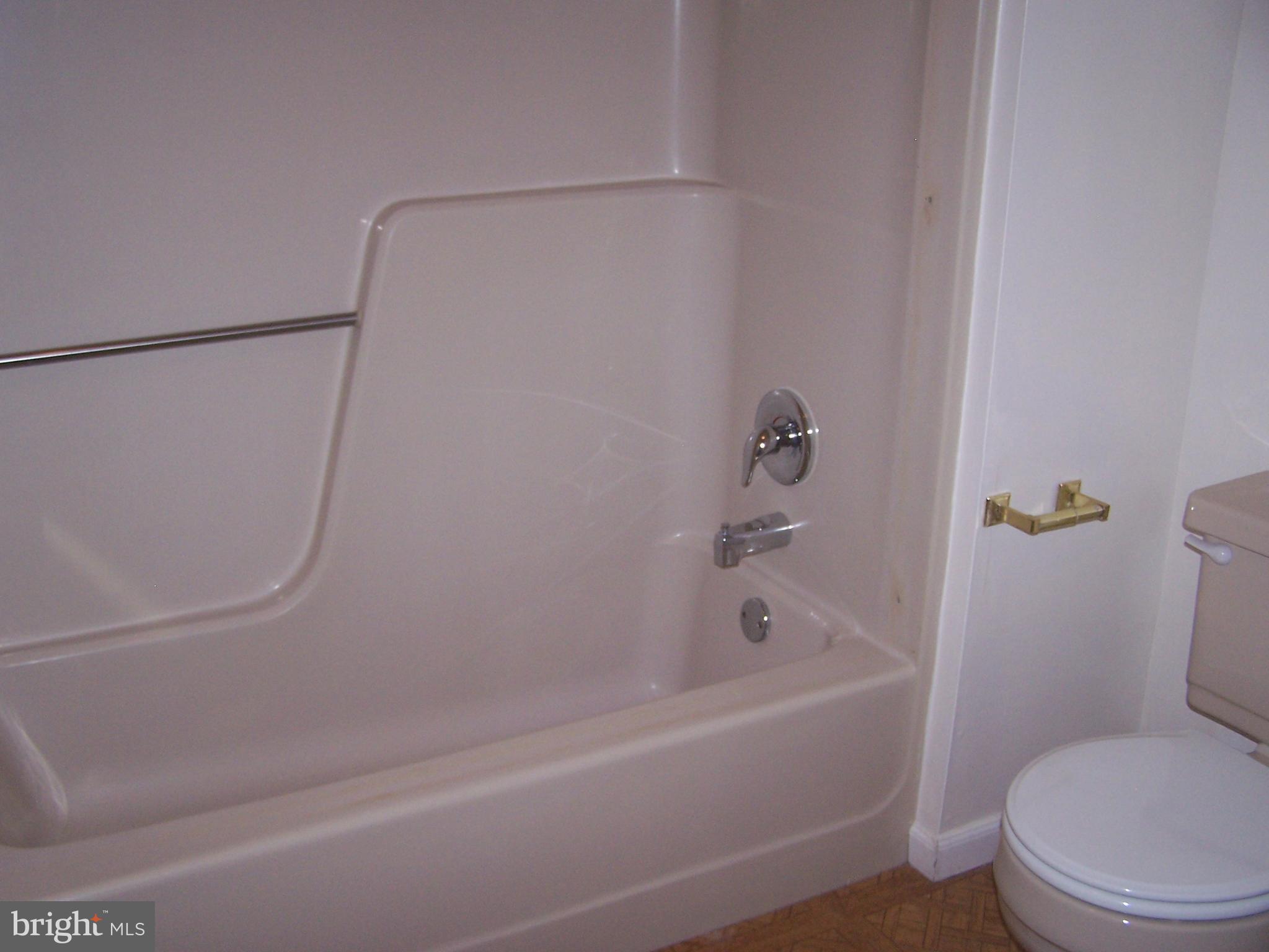 HUNT CLUB ESTATES SUB - Residential Lease