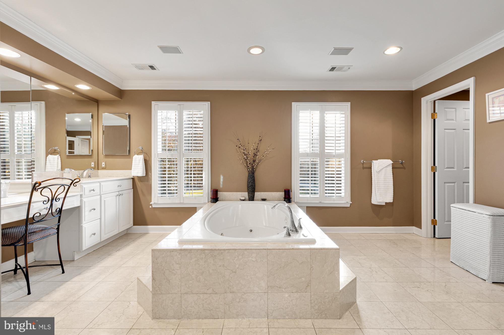 MCAULEY PARK - Residential