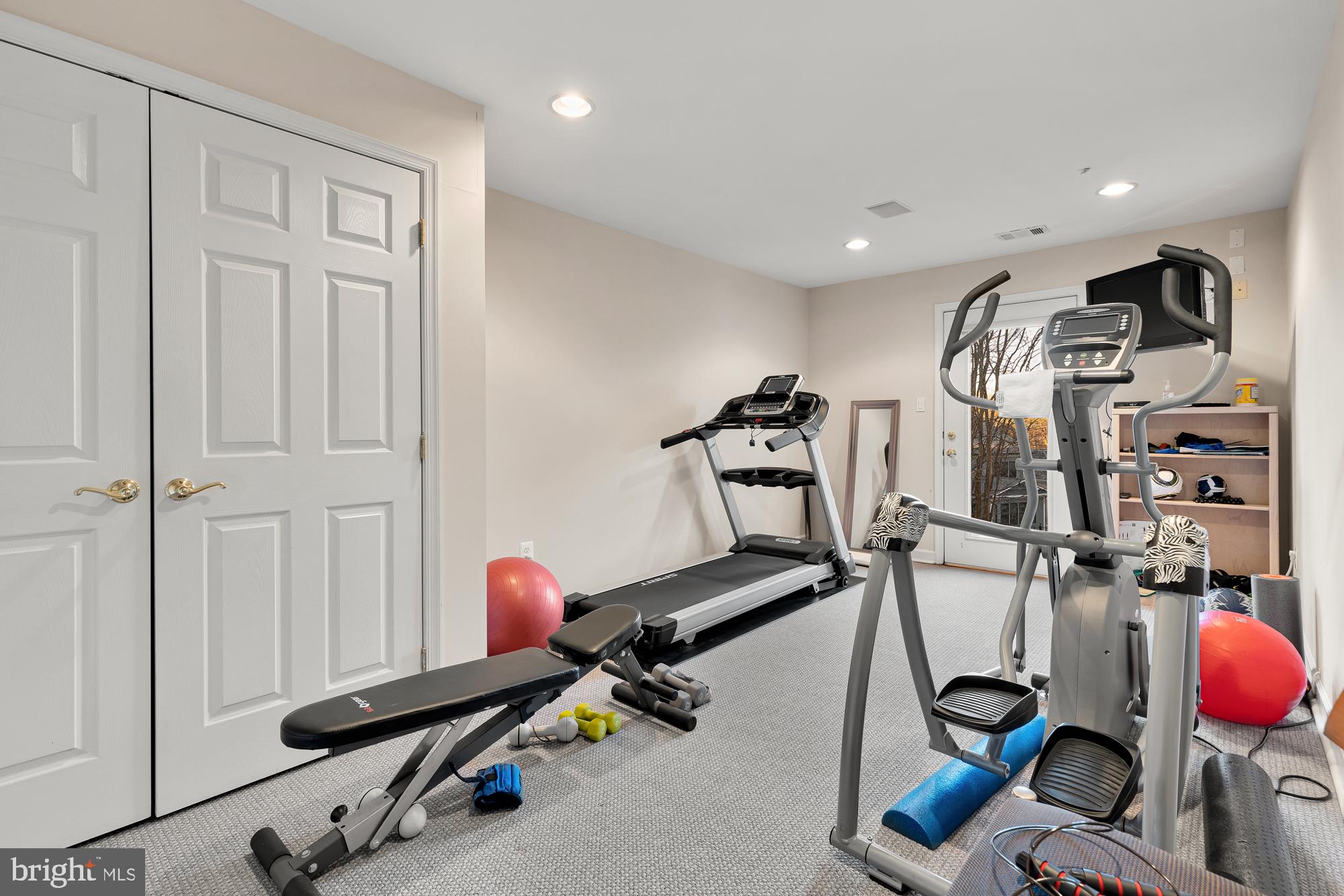 MCAULEY PARK - Residential