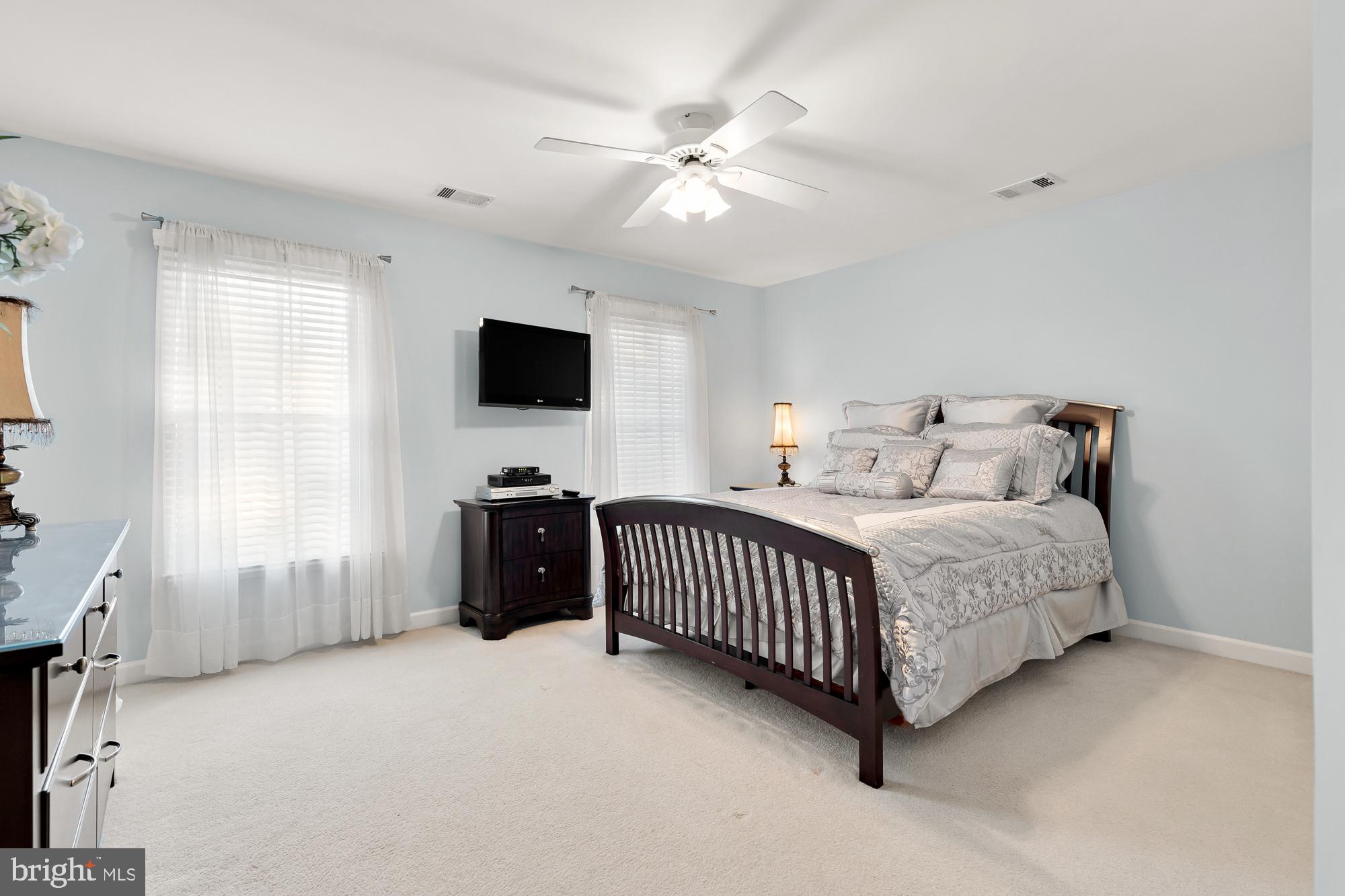 MCAULEY PARK - Residential