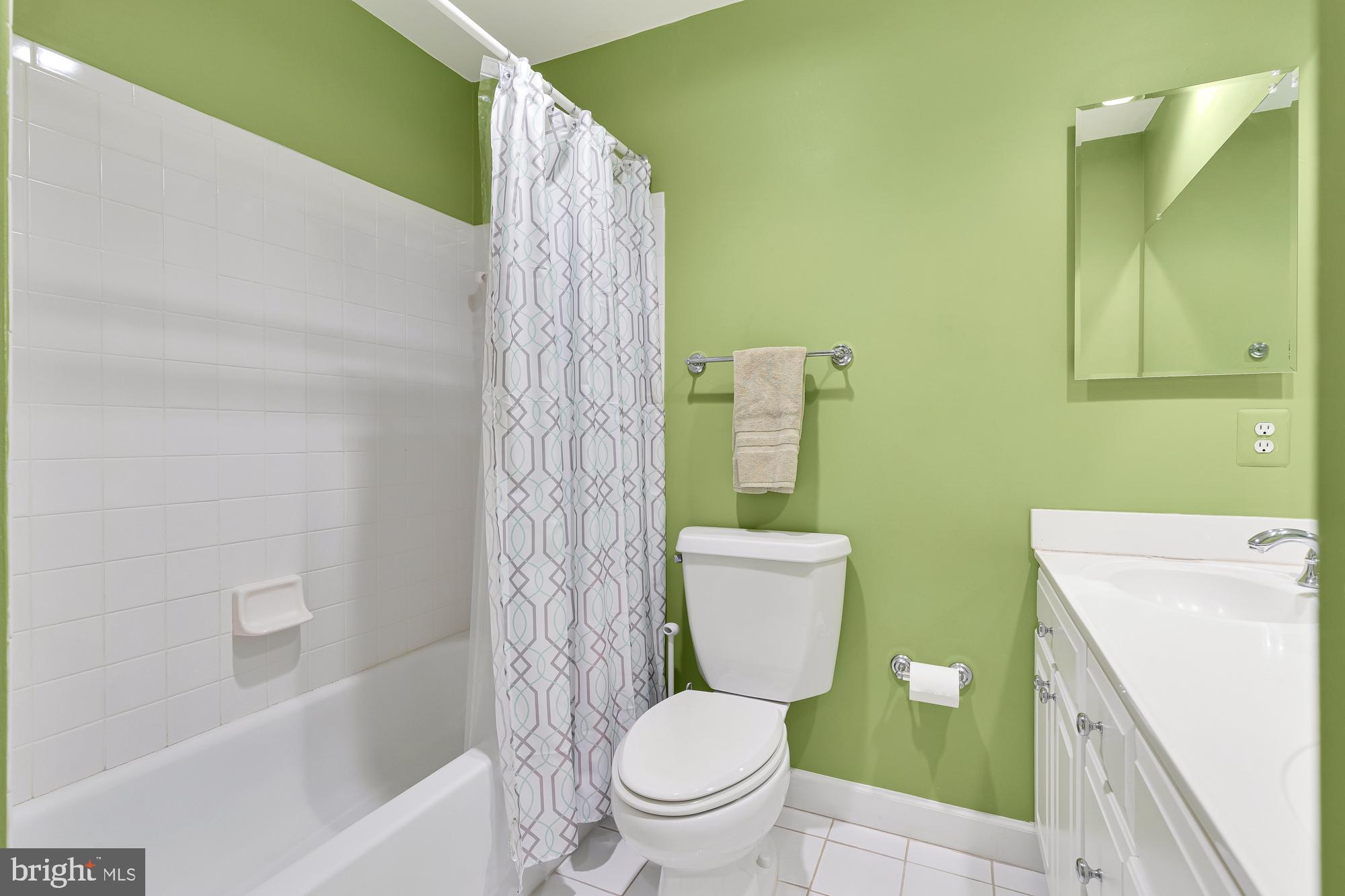 MCAULEY PARK - Residential