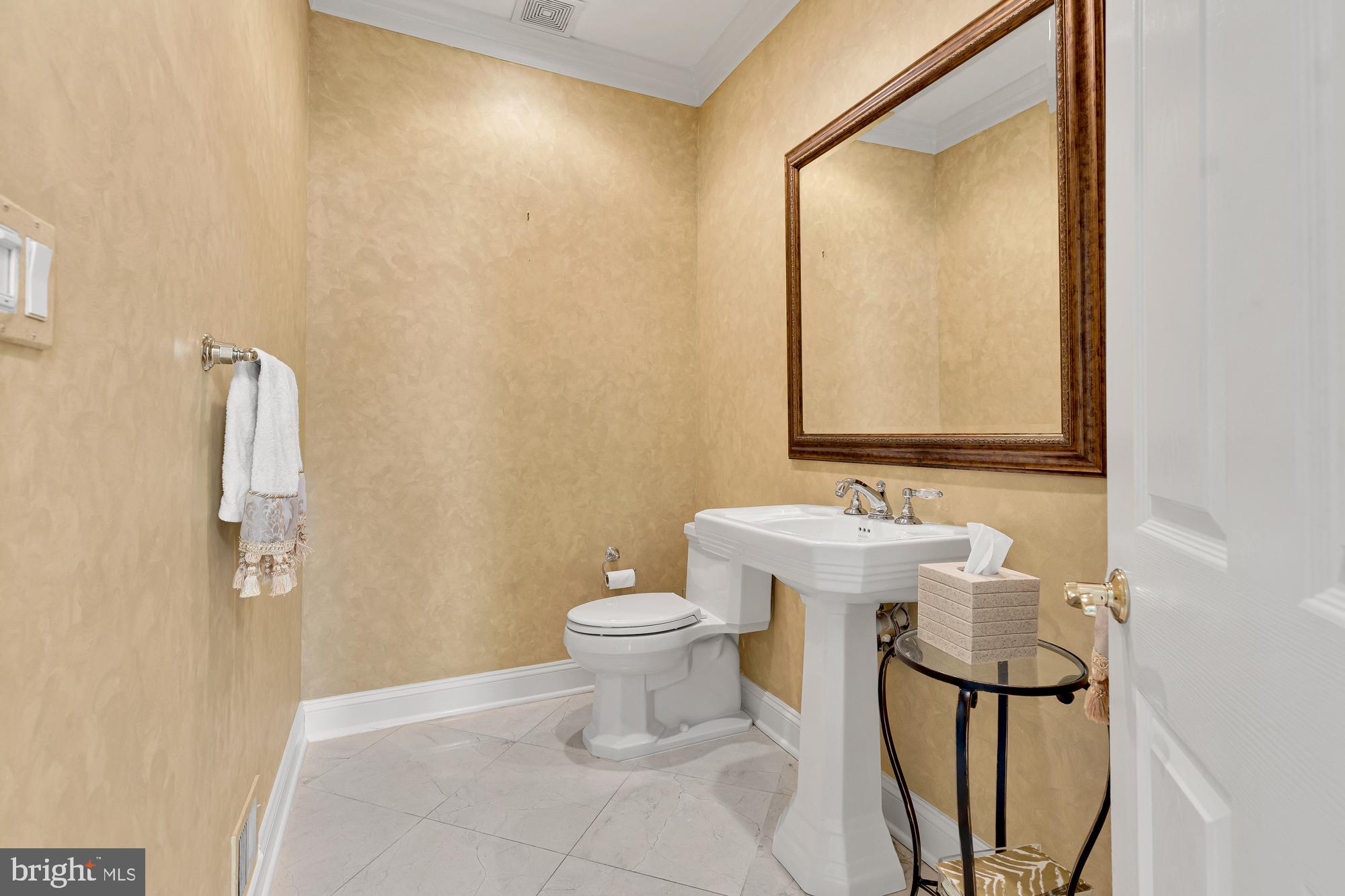 MCAULEY PARK - Residential