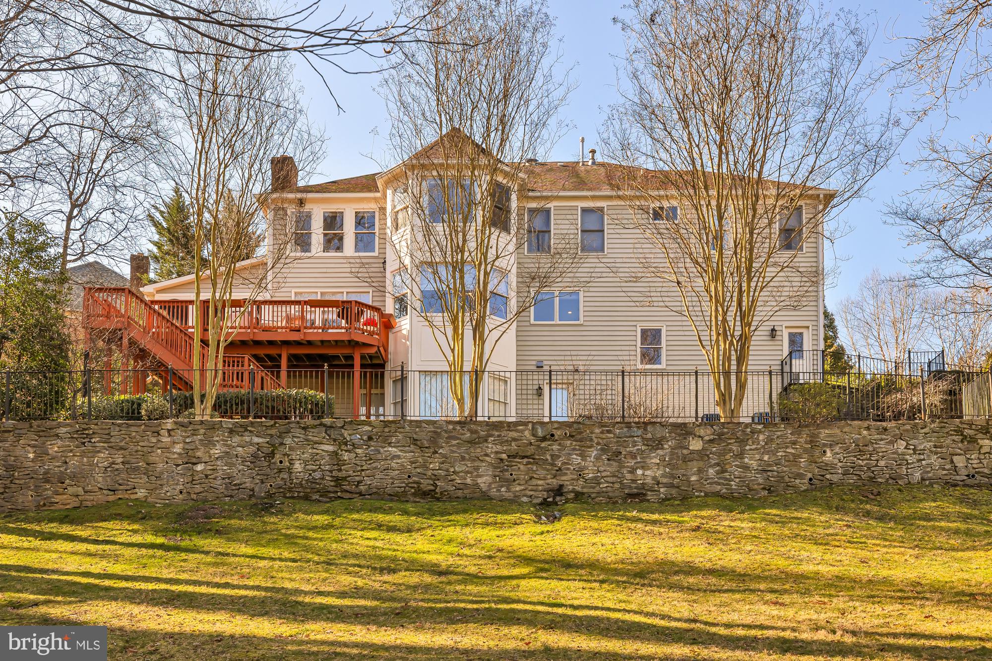 MCAULEY PARK - Residential