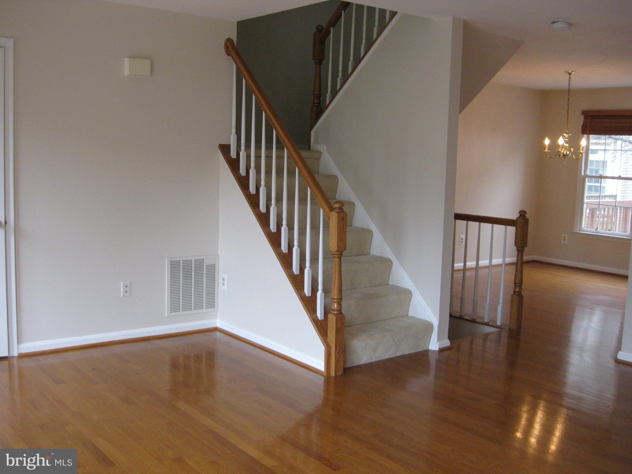 SULLY STATION - Residential Lease