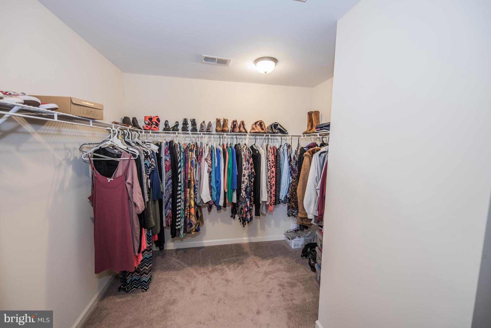 INWOOD VILLAGE - Residential