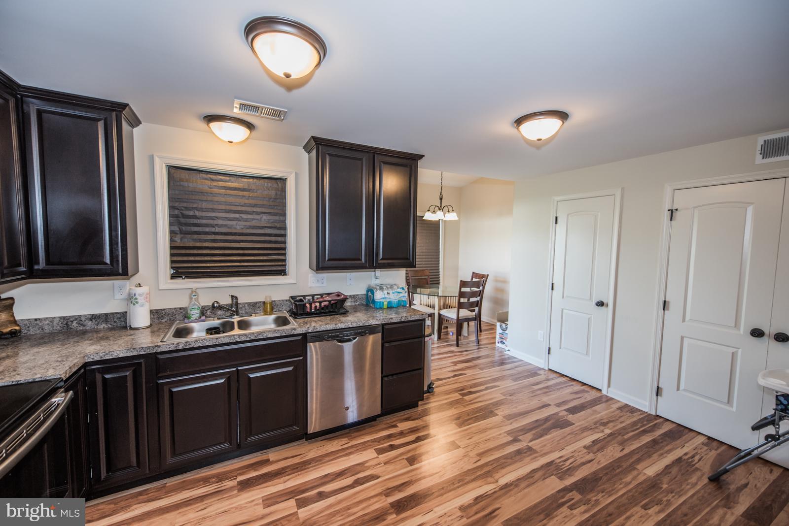 INWOOD VILLAGE - Residential